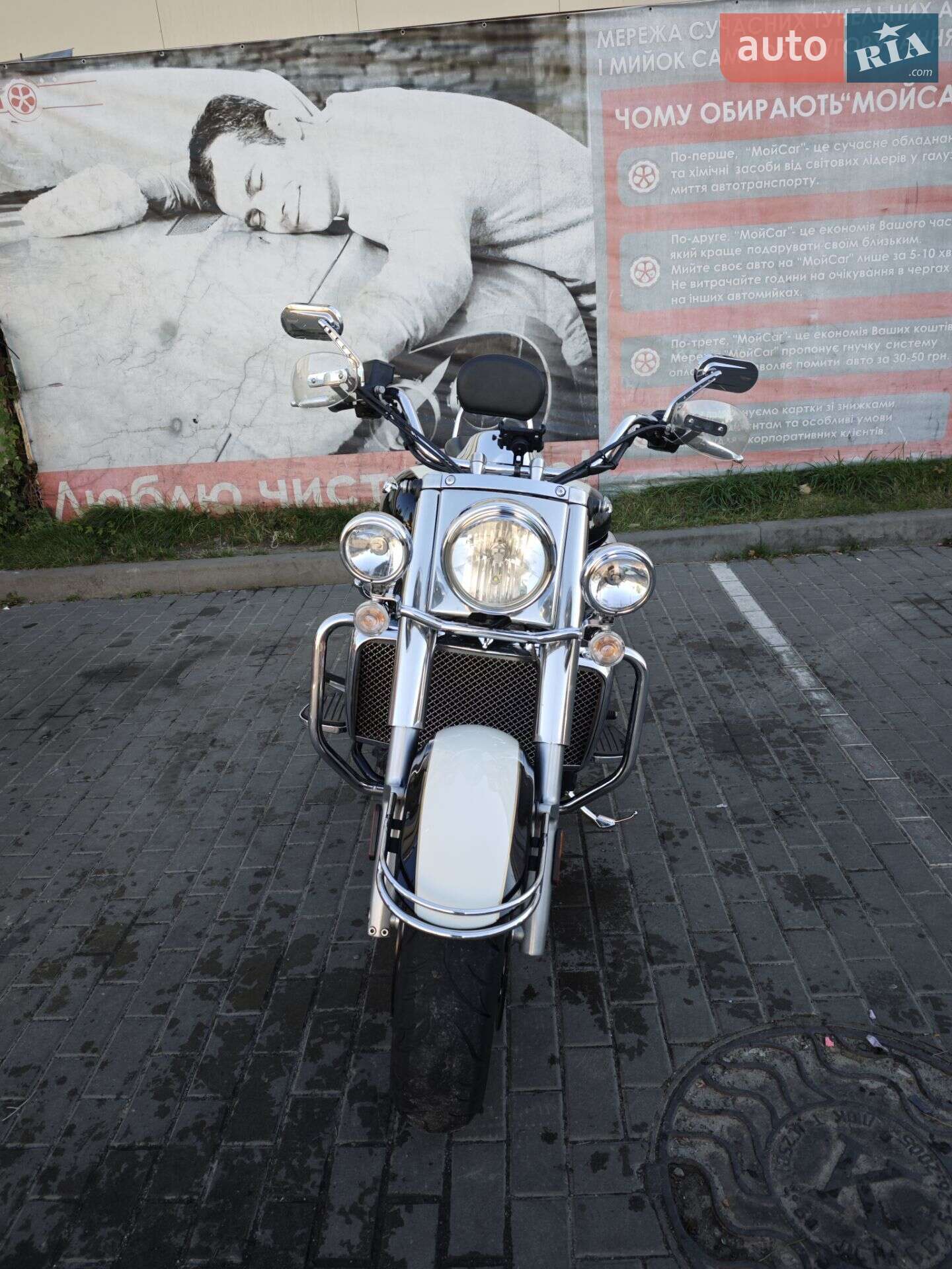 Triumph Rocket 2011 VIN SMTC05LR2BJ457492 фото оголошення 15 з 16