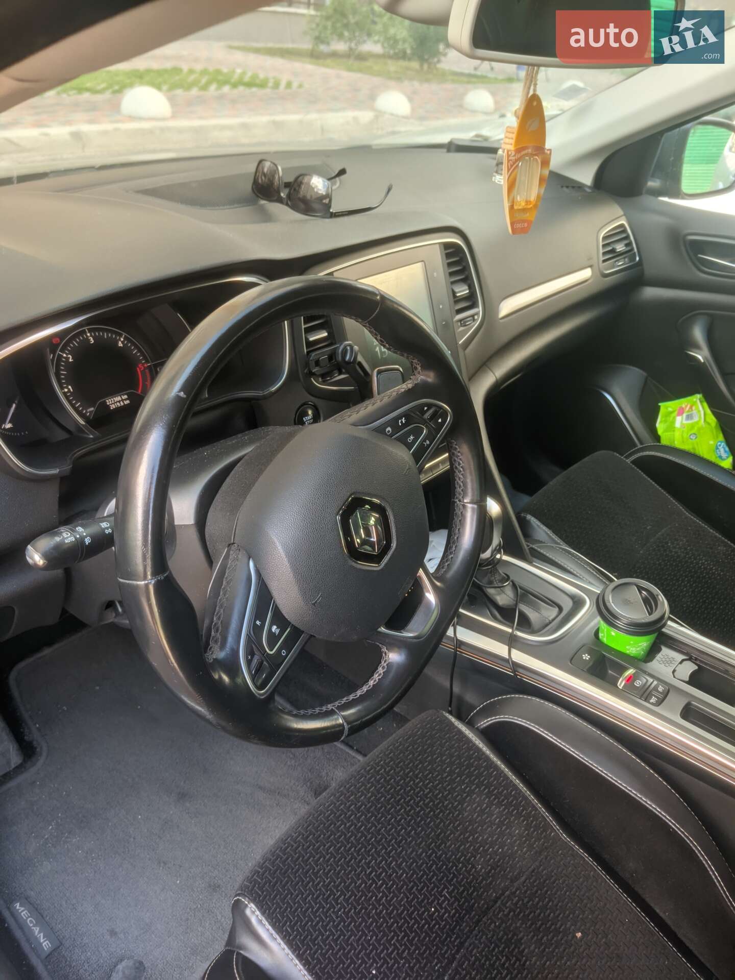 Renault Megane 2016 VIN VF1RFB00157177655 фото оголошення 3 з 28