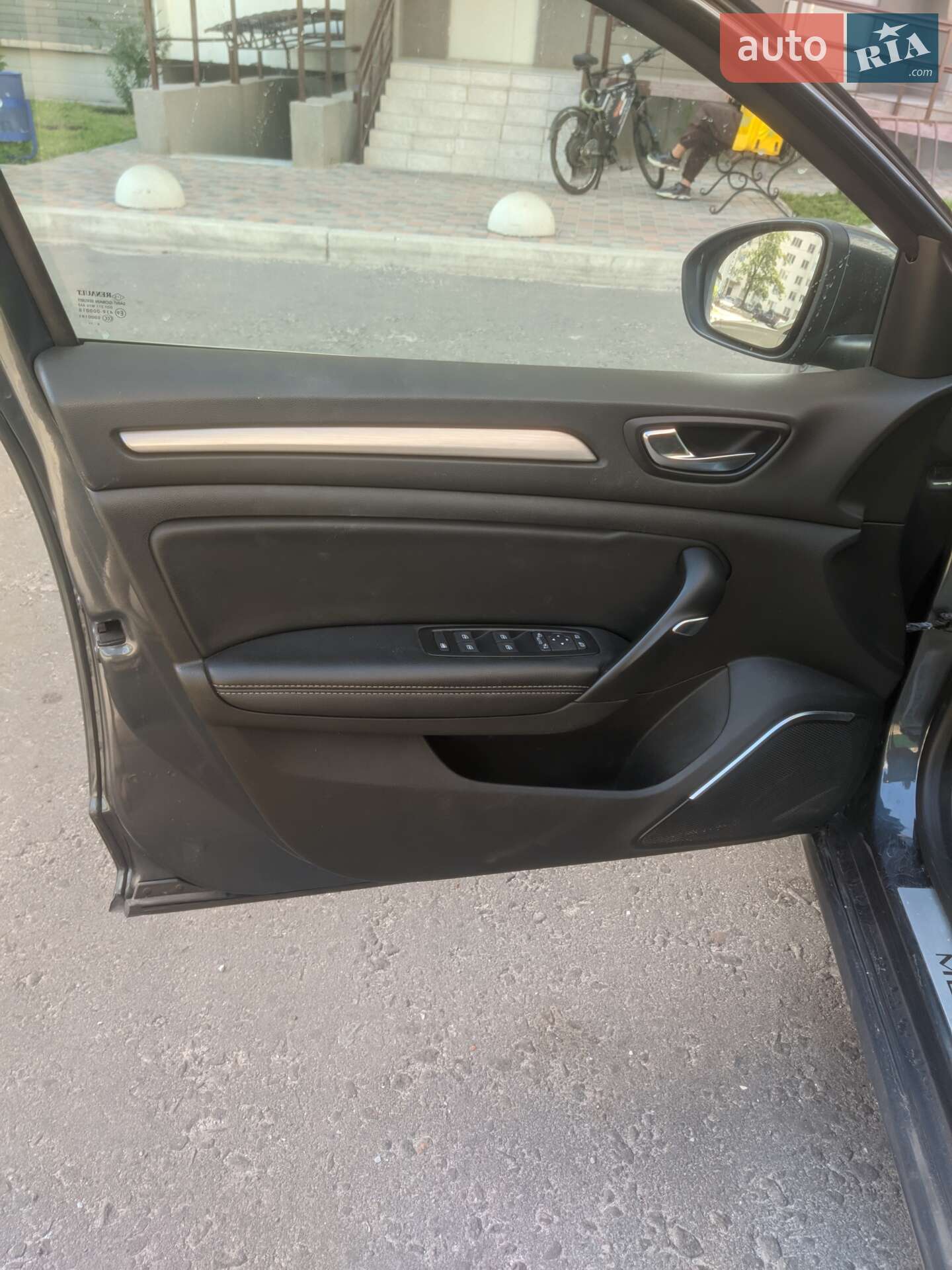 Renault Megane 2016 VIN VF1RFB00157177655 фото оголошення 9 з 28