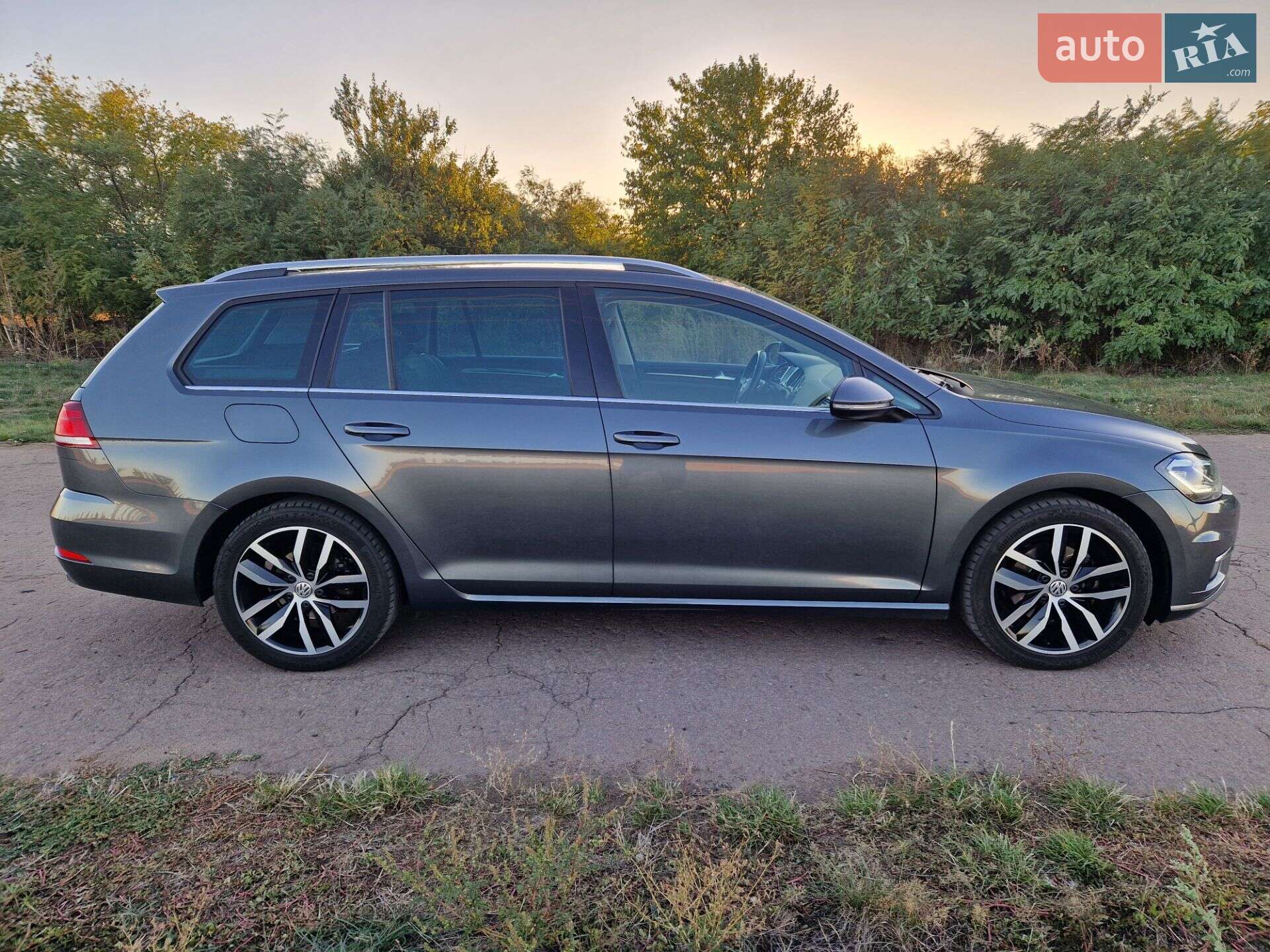 Volkswagen Golf 2019 VIN WVWZZZAUZKP547038 фото оголошення 24 з 69