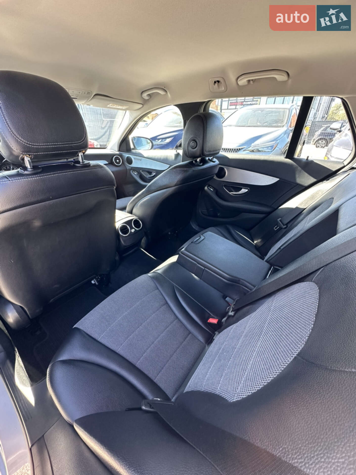 Mercedes-Benz C-Class 2016 VIN WDD2052471F490046 фото оголошення 22 з 42