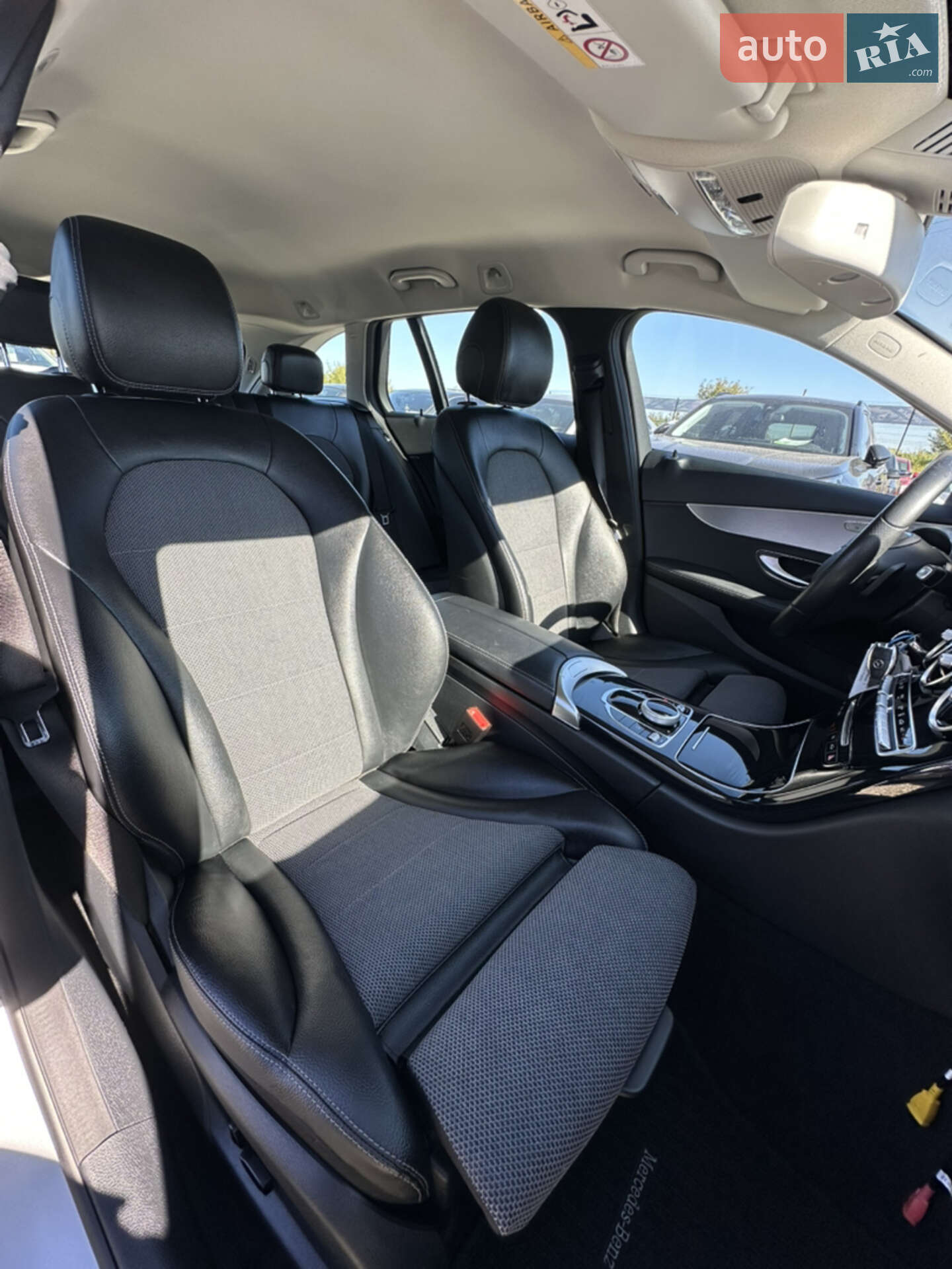 Mercedes-Benz C-Class 2016 VIN WDD2052471F490046 фото оголошення 27 з 42