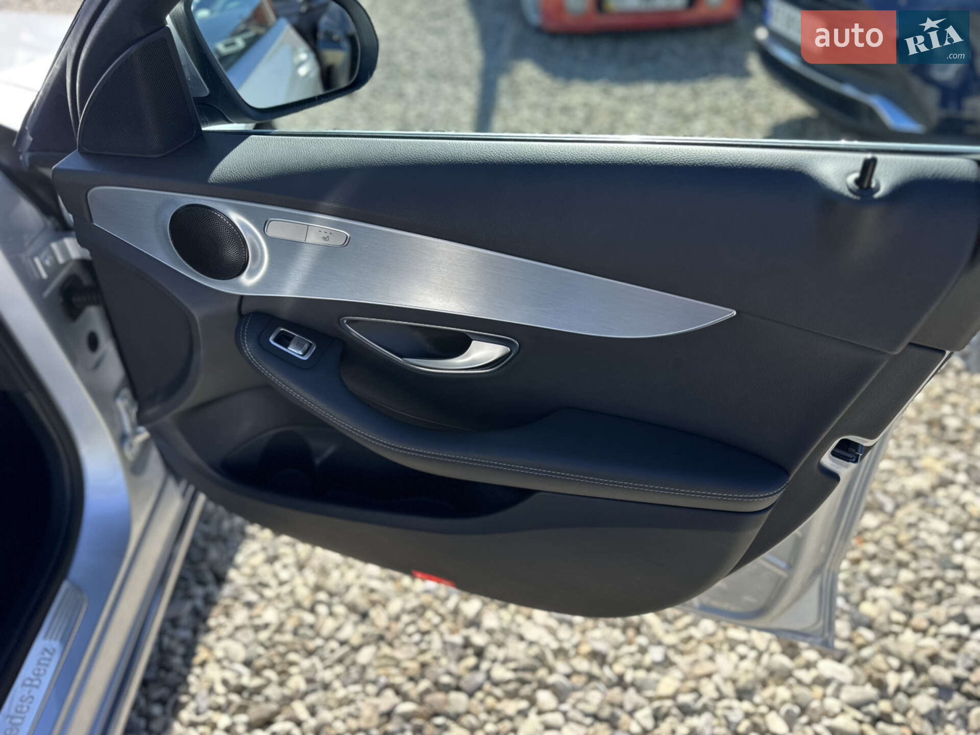 Mercedes-Benz C-Class 2016 VIN WDD2052471F490046 фото оголошення 26 з 42