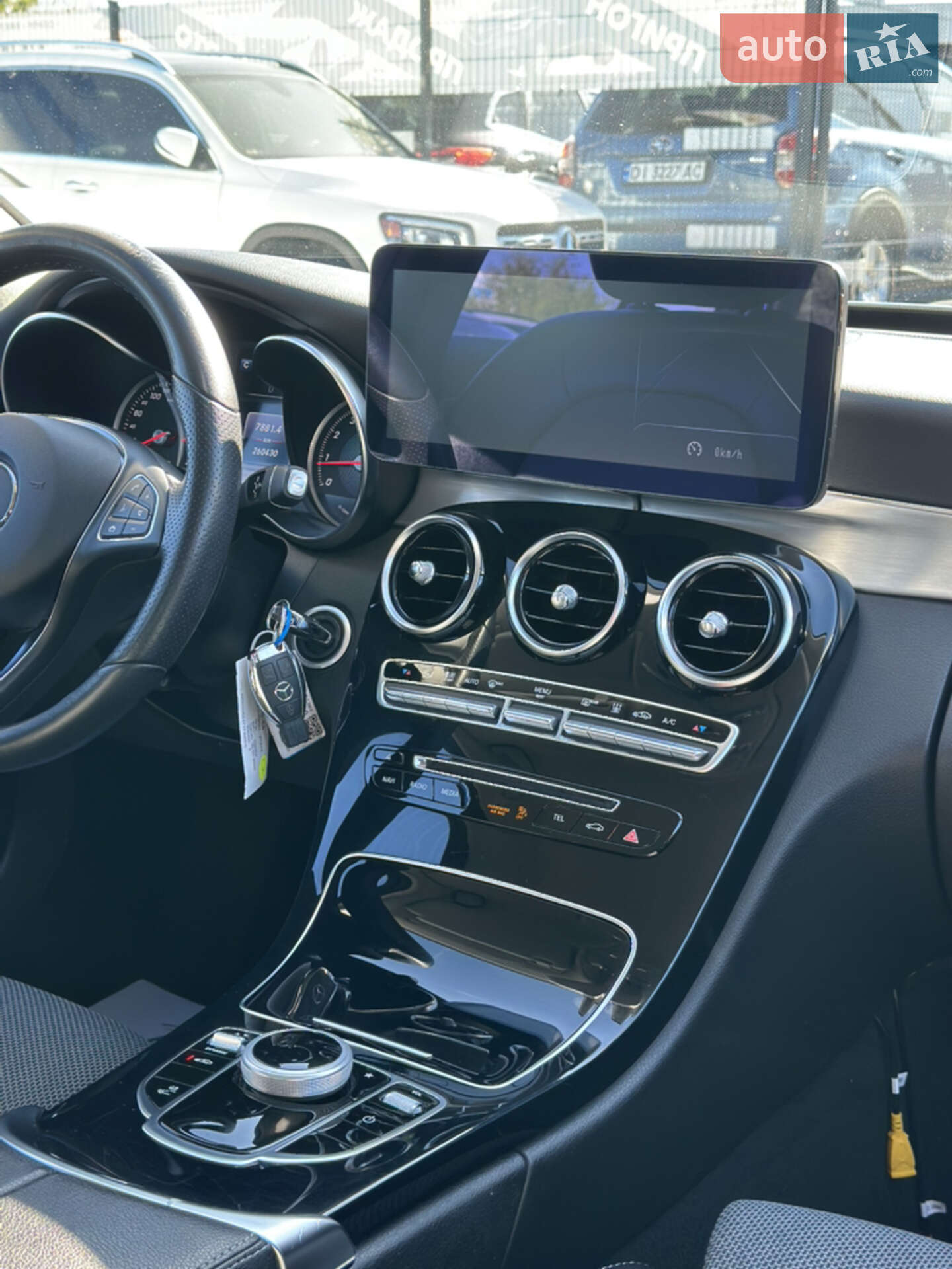 Mercedes-Benz C-Class 2016 VIN WDD2052471F490046 фото оголошення 33 з 42