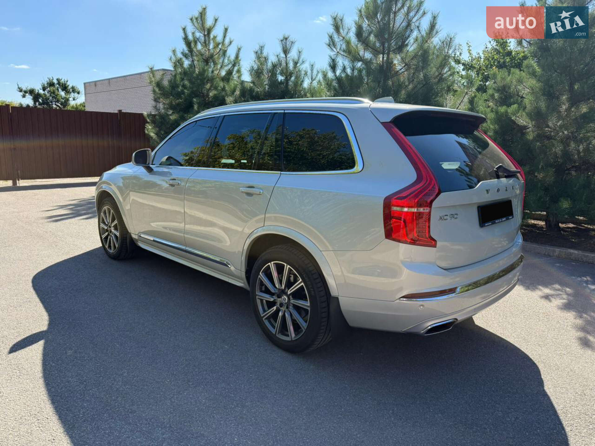 Volvo XC90 2020 VIN YV1LCK2UCL1618207 фото оголошення 5 з 25