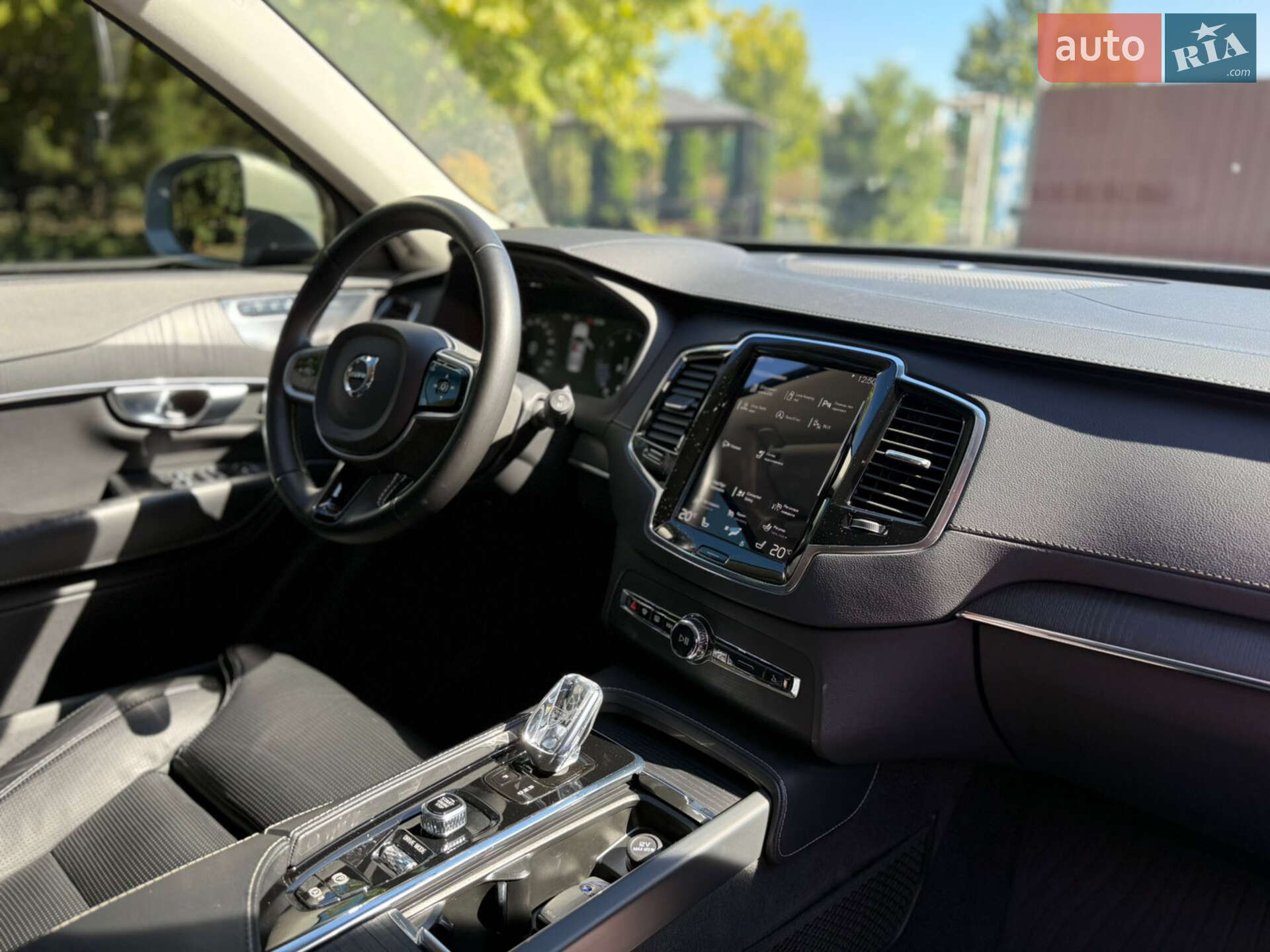 Volvo XC90 2020 VIN YV1LCK2UCL1618207 фото оголошення 20 з 25