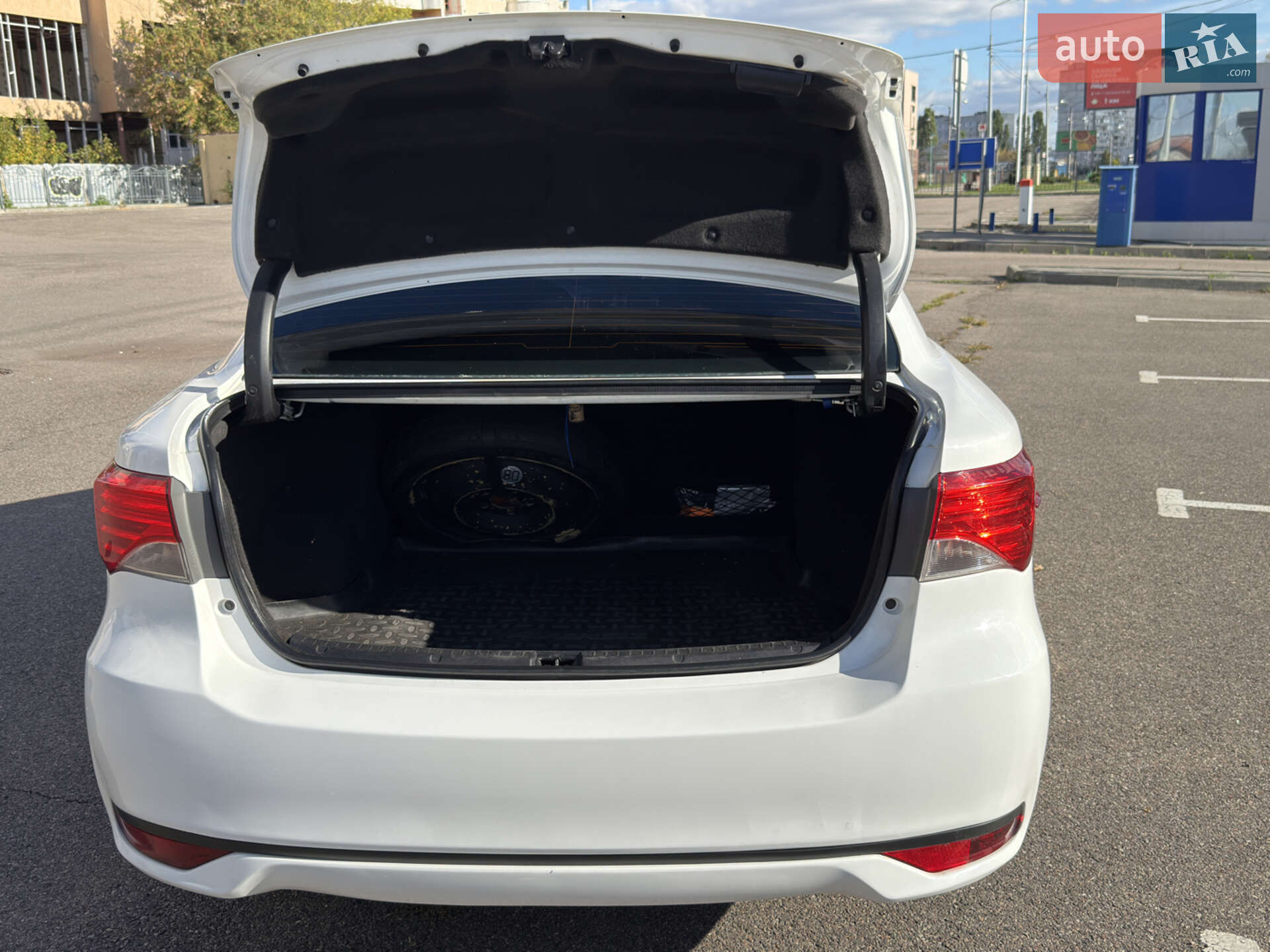 Toyota Avensis 2012 VIN SB1BK76L00E028563 фото оголошення 7 з 13