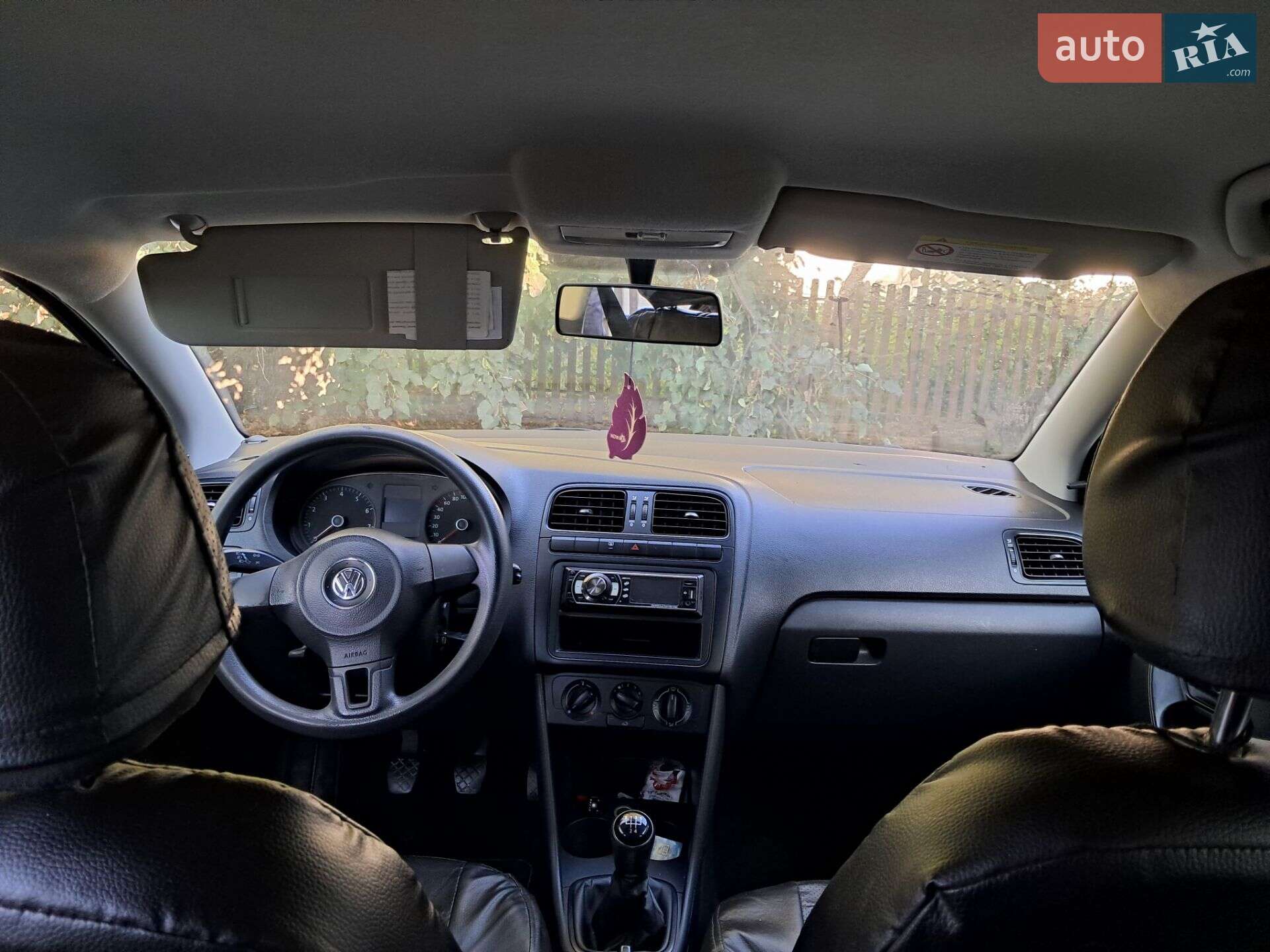 Volkswagen Polo 2013 VIN XW8ZZZ61ZDG054604 фото оголошення 2 з 9