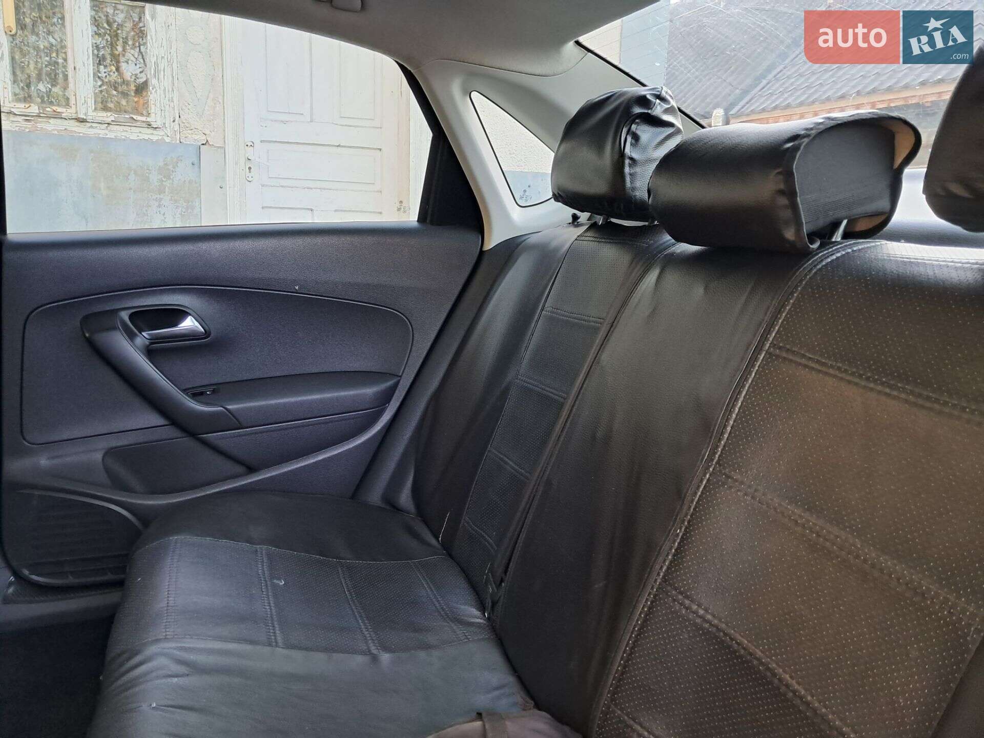 Volkswagen Polo 2013 VIN XW8ZZZ61ZDG054604 фото оголошення 4 з 9
