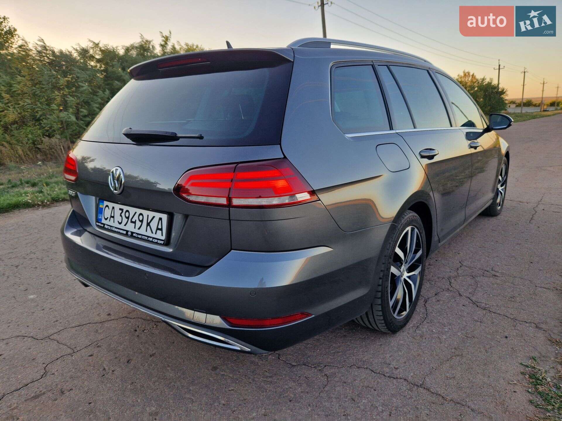 Volkswagen Golf 2019 VIN WVWZZZAUZKP547038 фото оголошення 5 з 60