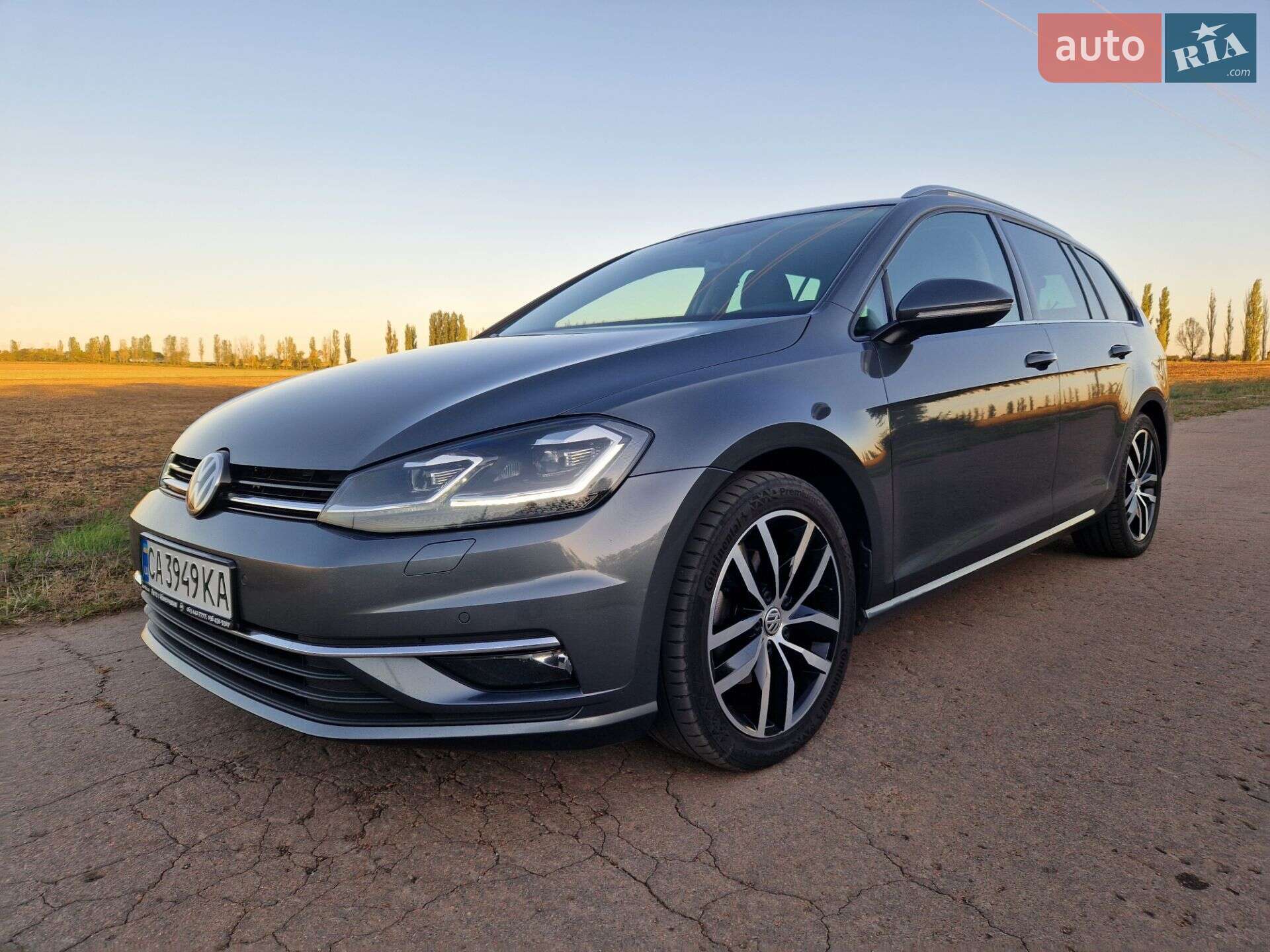 Volkswagen Golf 2019 VIN WVWZZZAUZKP547038 фото оголошення 12 з 60