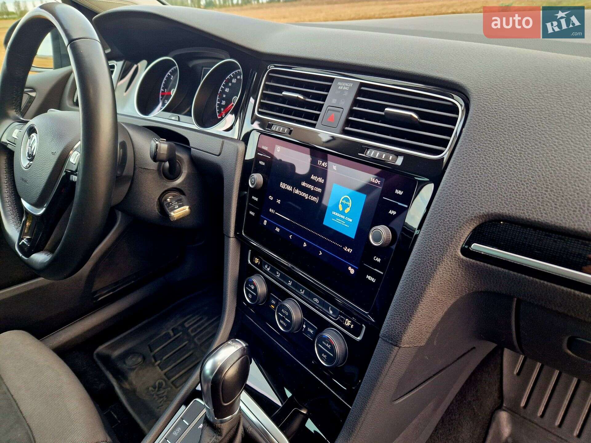 Volkswagen Golf 2019 VIN WVWZZZAUZKP547038 фото оголошення 35 з 60
