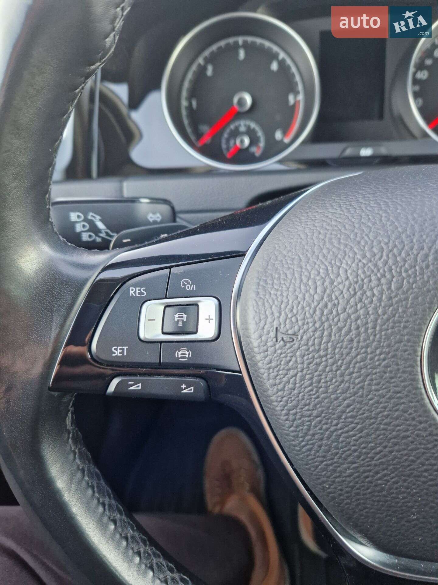 Volkswagen Golf 2019 VIN WVWZZZAUZKP547038 фото оголошення 52 з 60