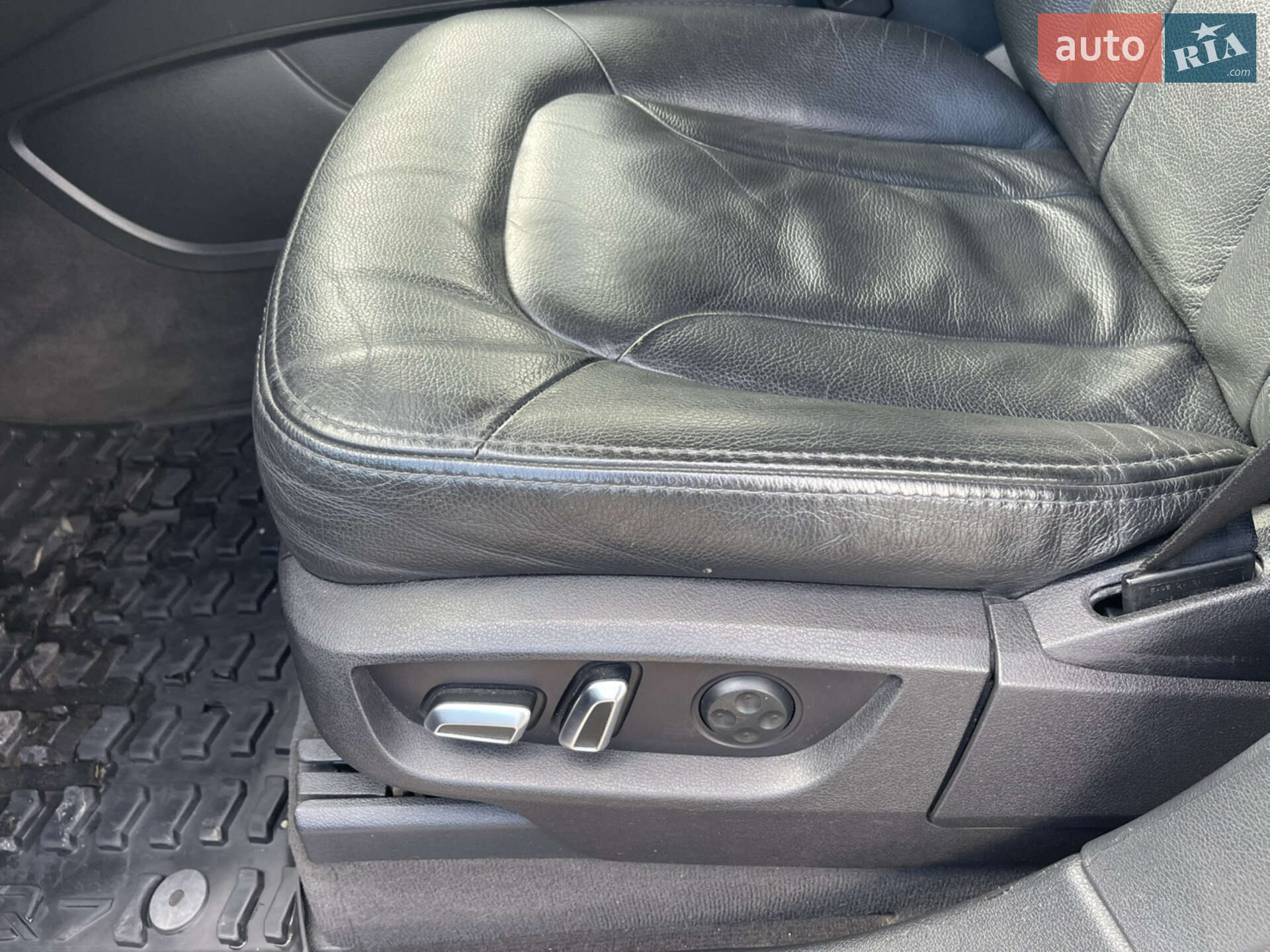 Audi Q7 2012 VIN WAUZZZ4L1DD016886 фото оголошення 11 з 23