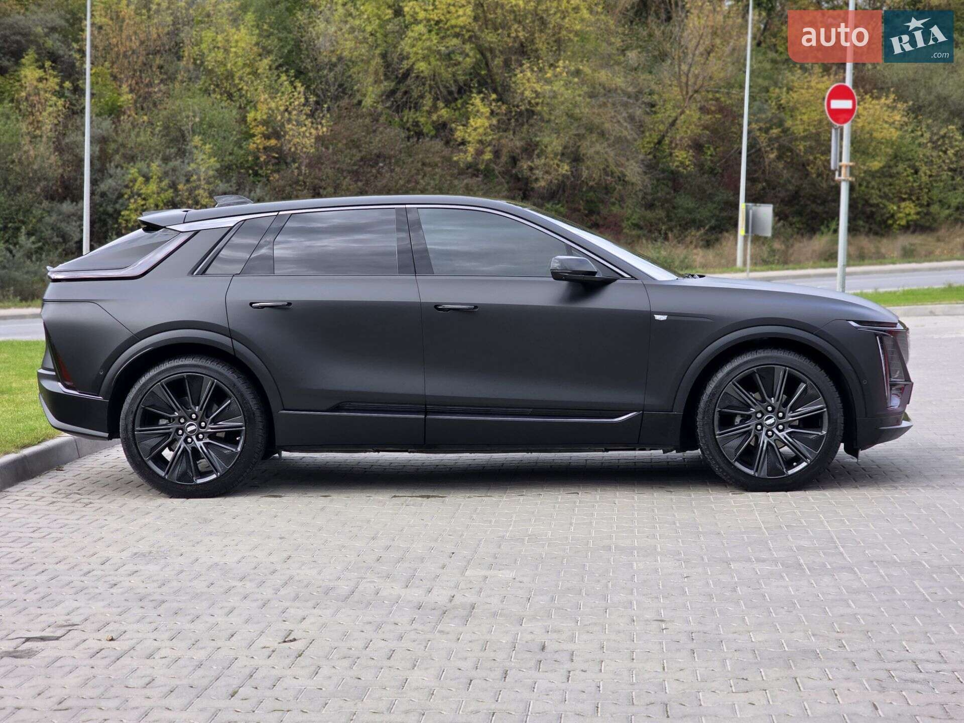 Cadillac Lyriq 2024 VIN 1GYKPWRL5RZ139306 фото оголошення 22 з 124