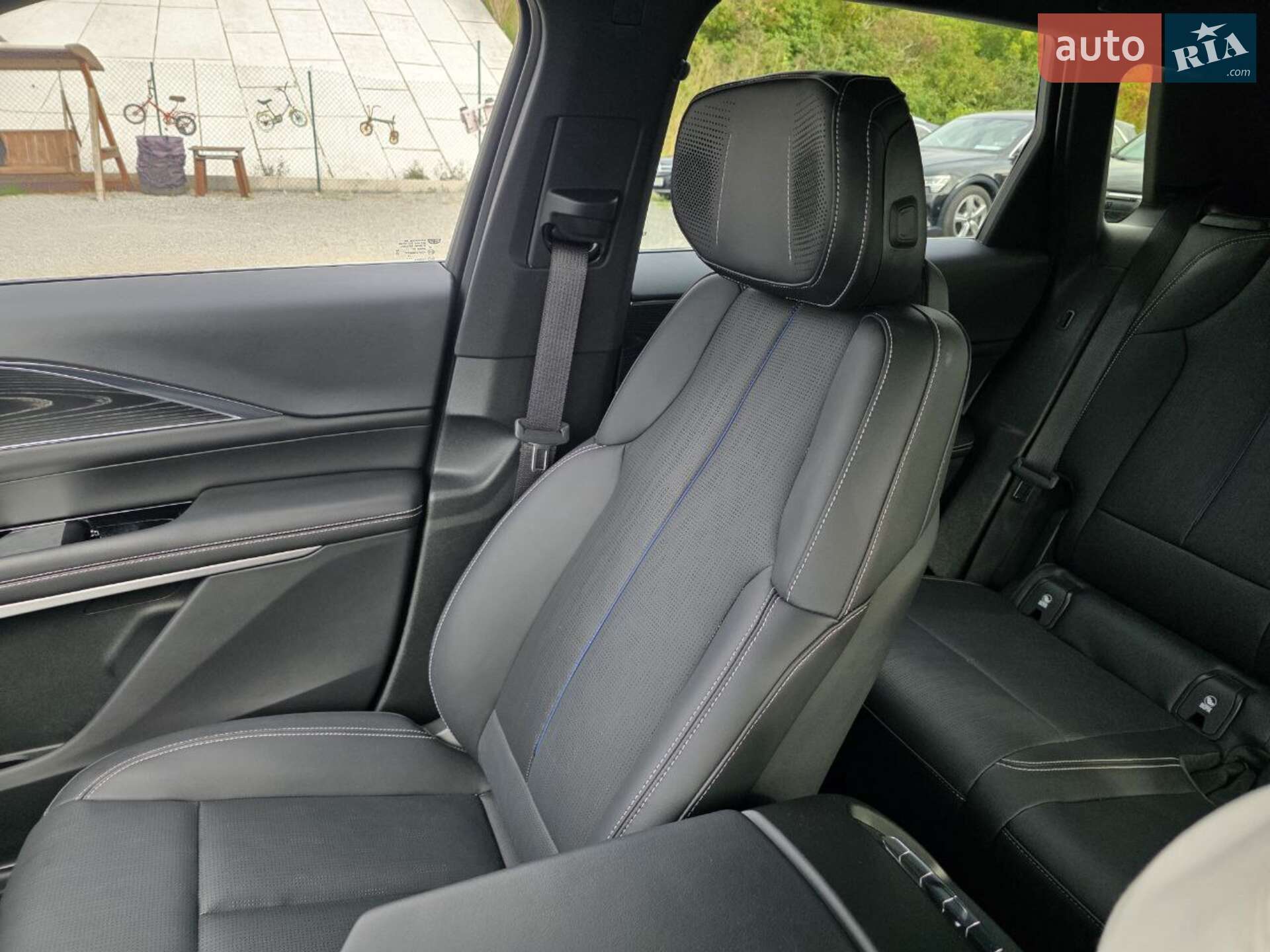 Cadillac Lyriq 2024 VIN 1GYKPWRL5RZ139306 фото оголошення 50 з 124