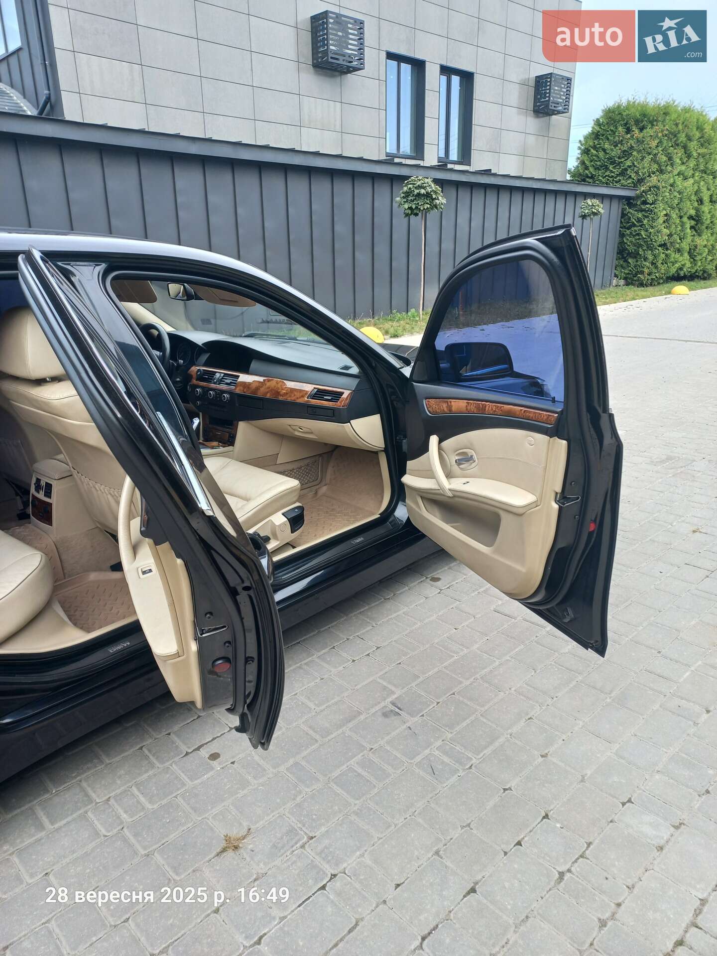 BMW 5 Series 2007 VIN WBANU11000CJ25896 фото оголошення 7 з 15