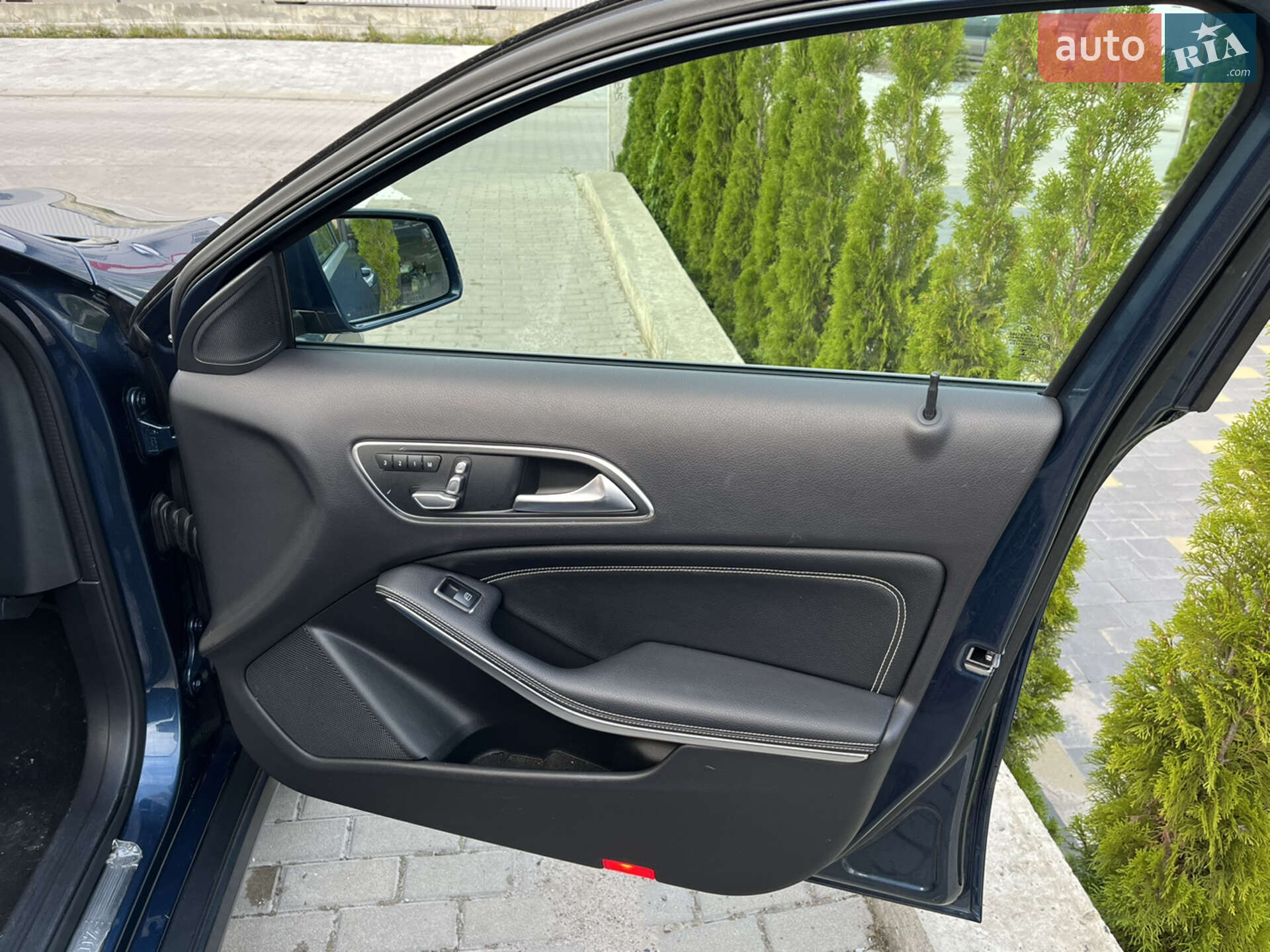 Mercedes-Benz GLA-Class 2019 VIN WDCTG4GB3KJ643943 фото оголошення 7 з 39