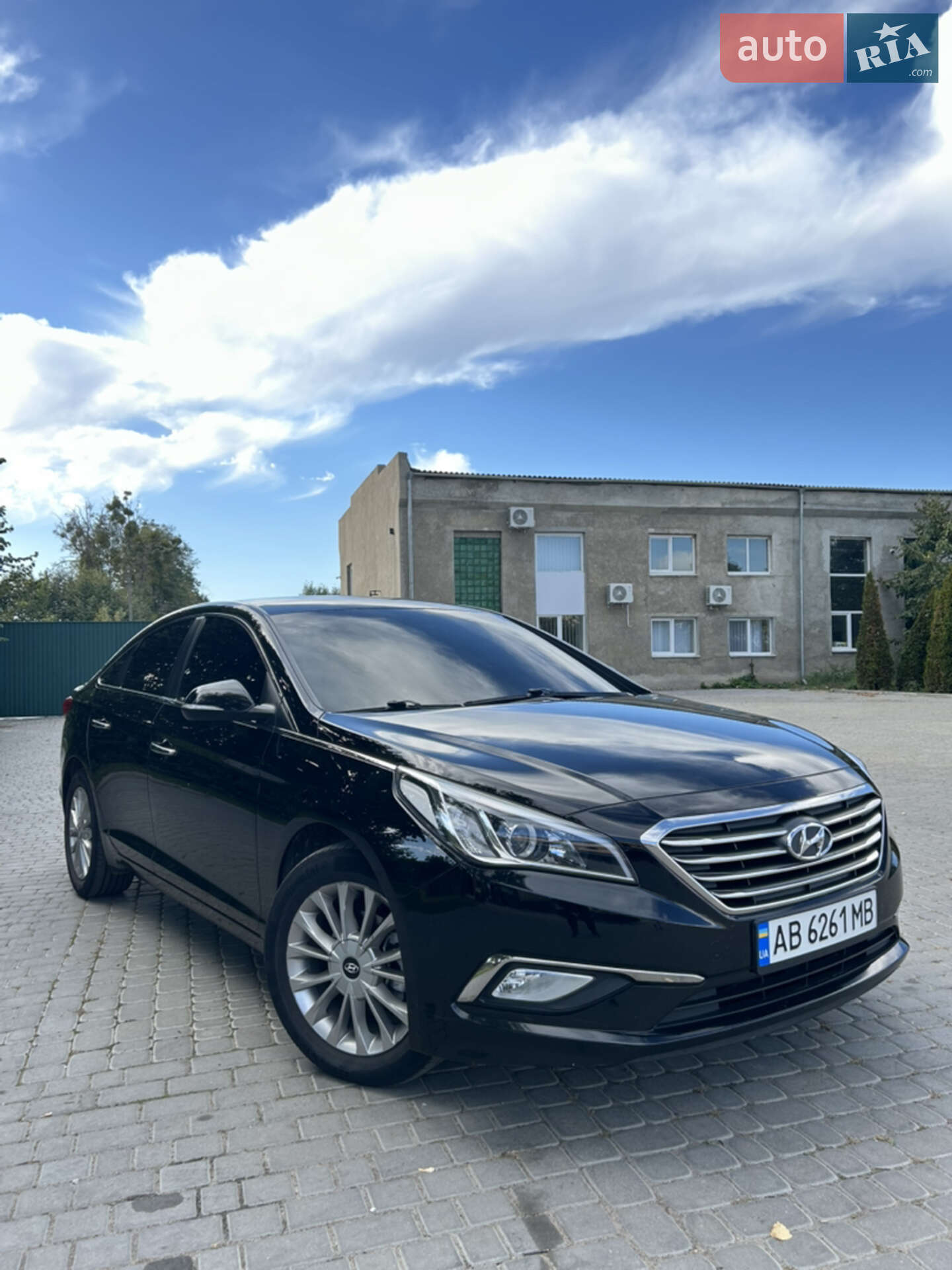 Hyundai Sonata 2014 VIN KMHE341DBFA060628 фото оголошення 10 з 85