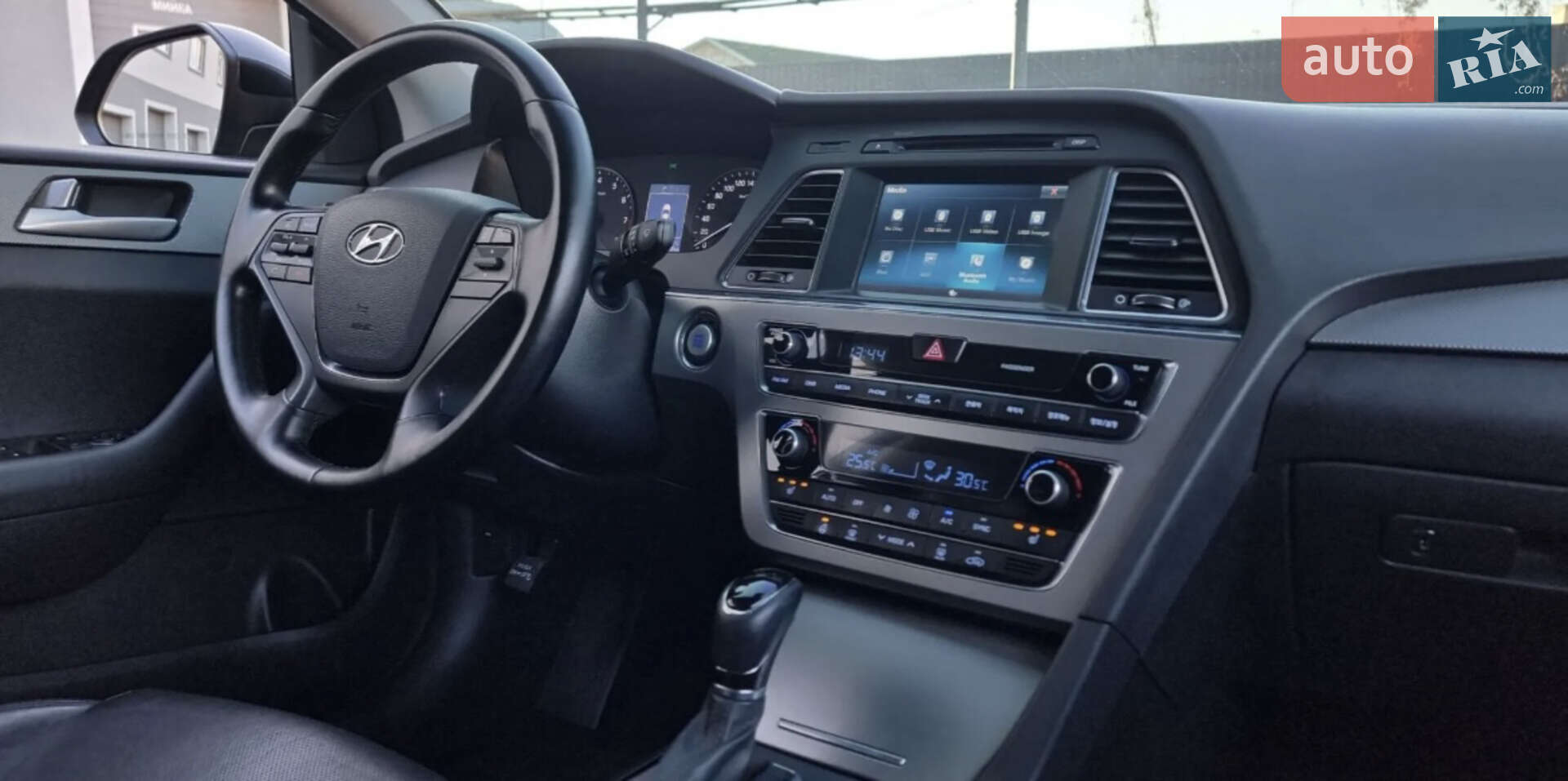 Hyundai Sonata 2014 VIN KMHE341DBFA060628 фото оголошення 47 з 85