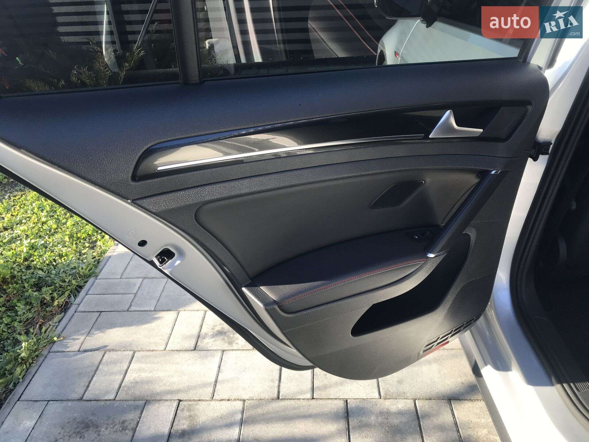 Volkswagen Golf GTI 2014 VIN 3VW4T7AU2FM021700 фото оголошення 17 з 38