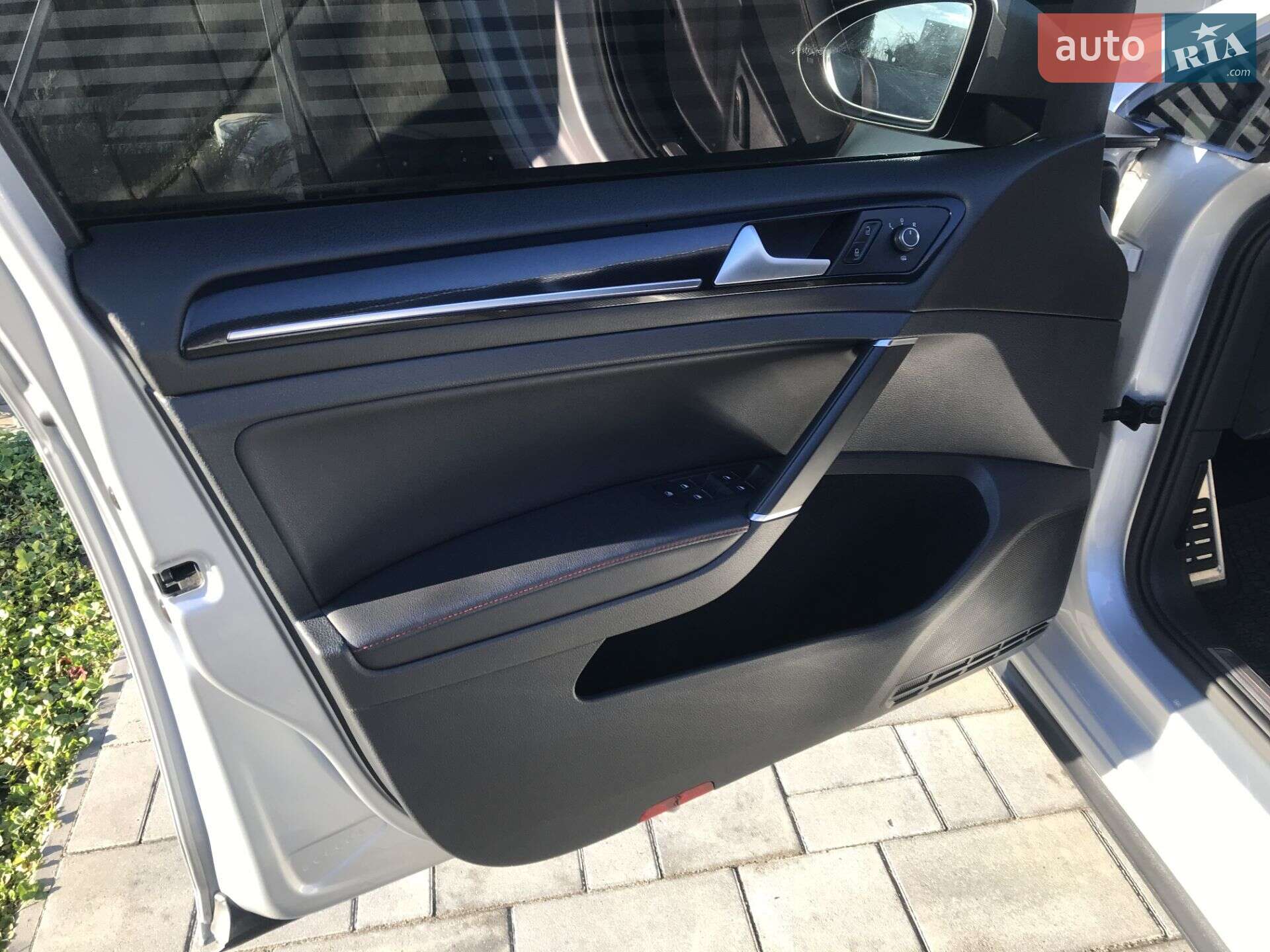 Volkswagen Golf GTI 2014 VIN 3VW4T7AU2FM021700 фото оголошення 18 з 38