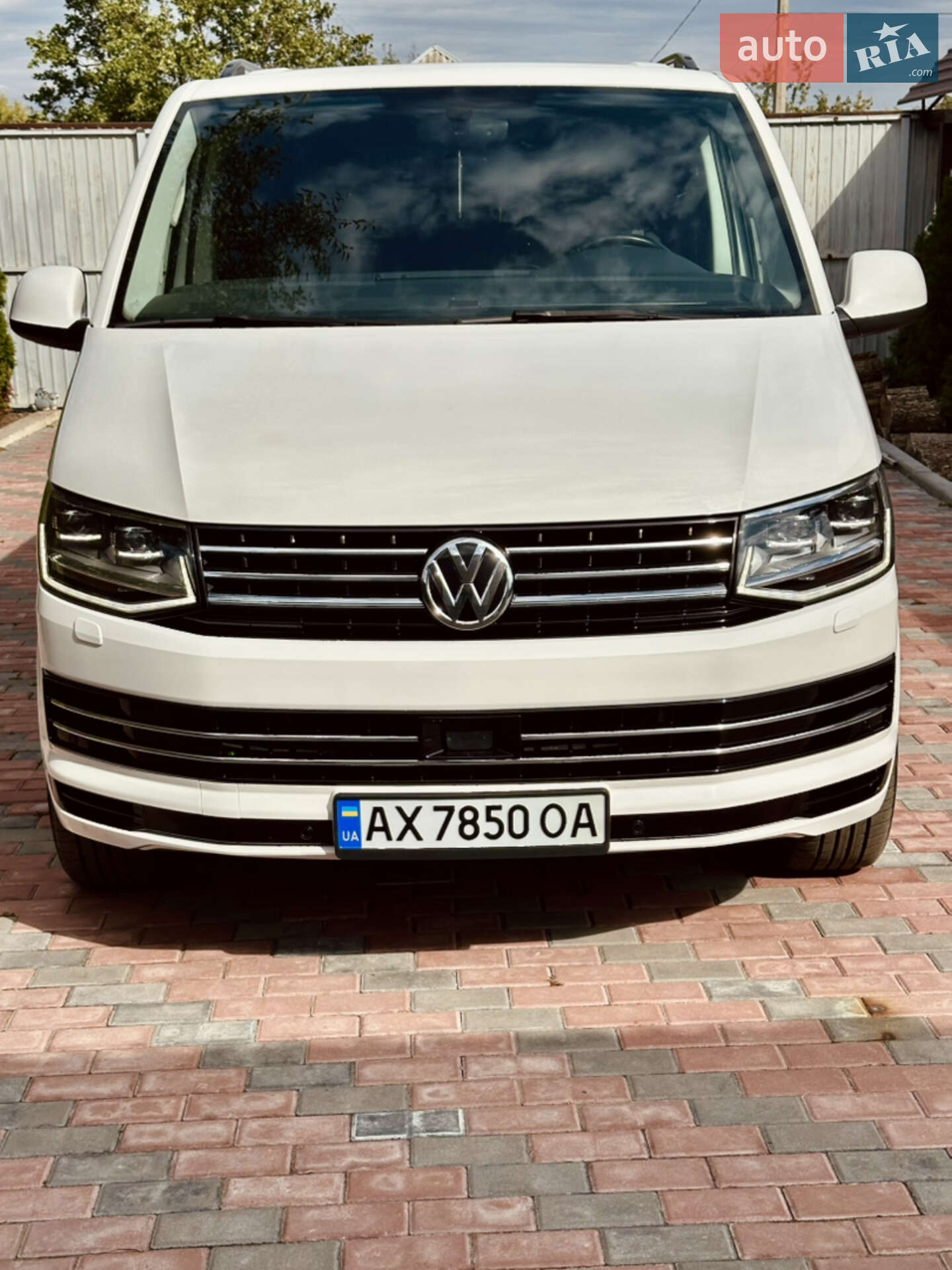 Volkswagen Transporter 2018 VIN WV1ZZZ7HZKH007319 фото оголошення 2 з 36