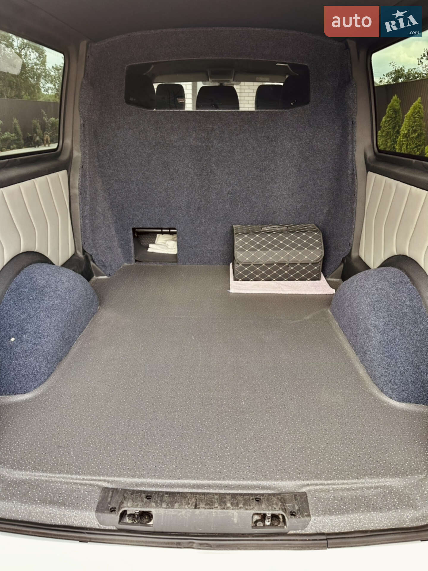 Volkswagen Transporter 2018 VIN WV1ZZZ7HZKH007319 фото оголошення 15 з 36