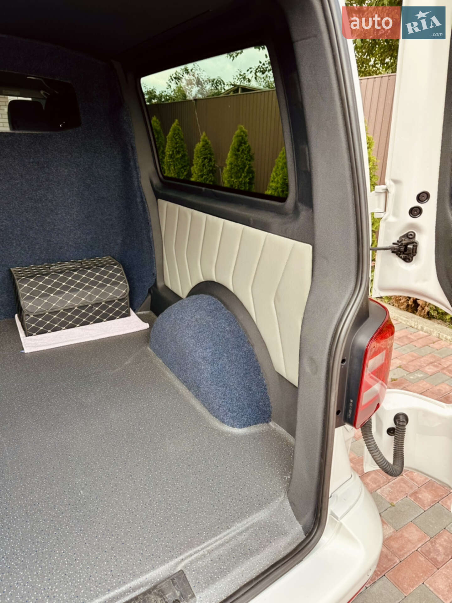 Volkswagen Transporter 2018 VIN WV1ZZZ7HZKH007319 фото оголошення 17 з 36