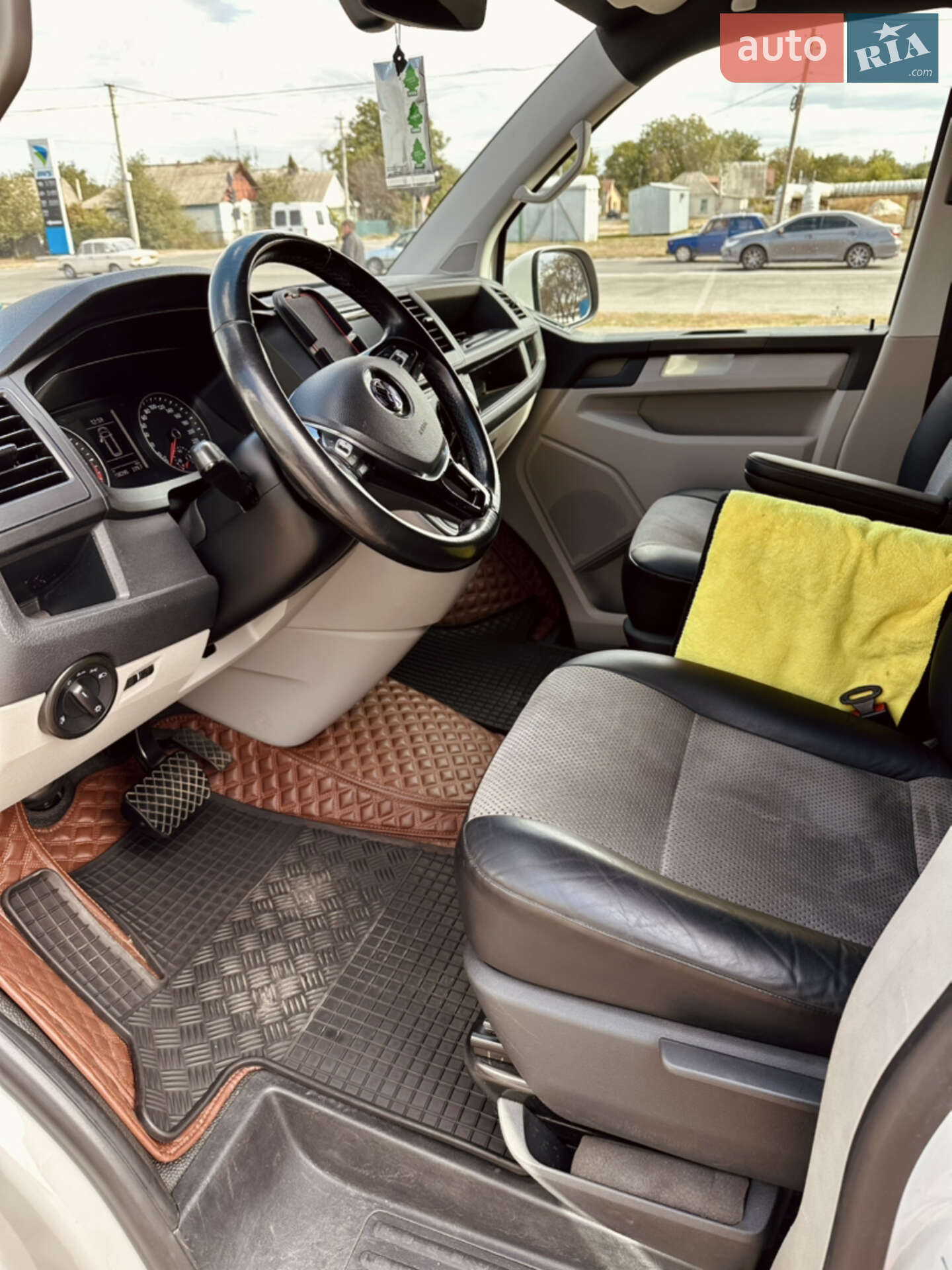 Volkswagen Transporter 2018 VIN WV1ZZZ7HZKH007319 фото оголошення 21 з 36