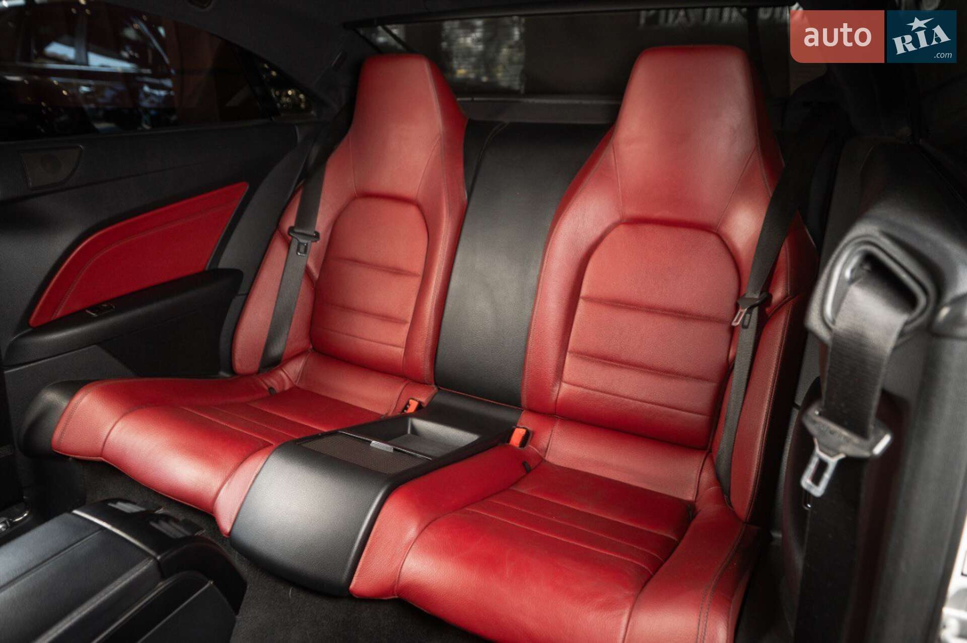 Mercedes-Benz E-Class 2016 VIN WDDKJ6FB2GF347604 фото оголошення 35 з 69