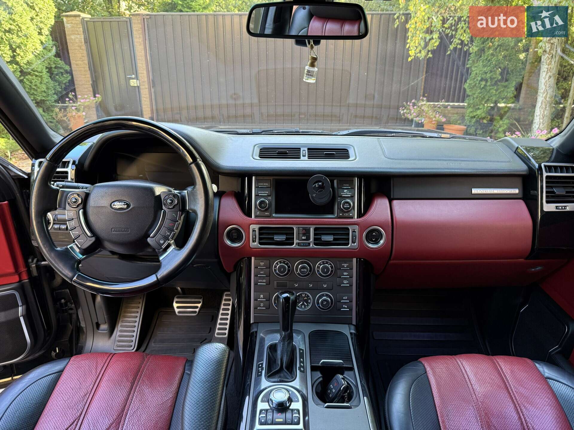 Land Rover Range Rover 2010 VIN SALLMAME4AA332037 фото оголошення 41 з 60
