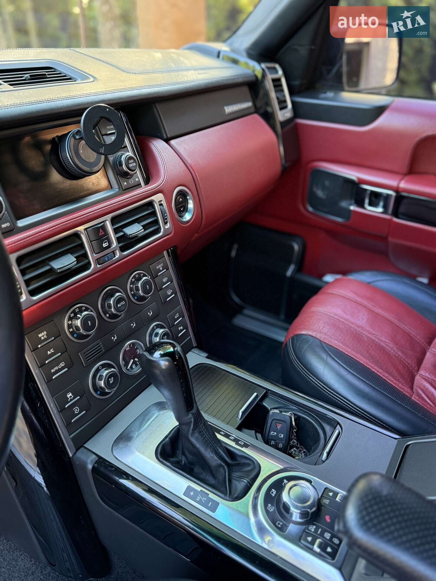Land Rover Range Rover 2010 VIN SALLMAME4AA332037 фото оголошення 43 з 60