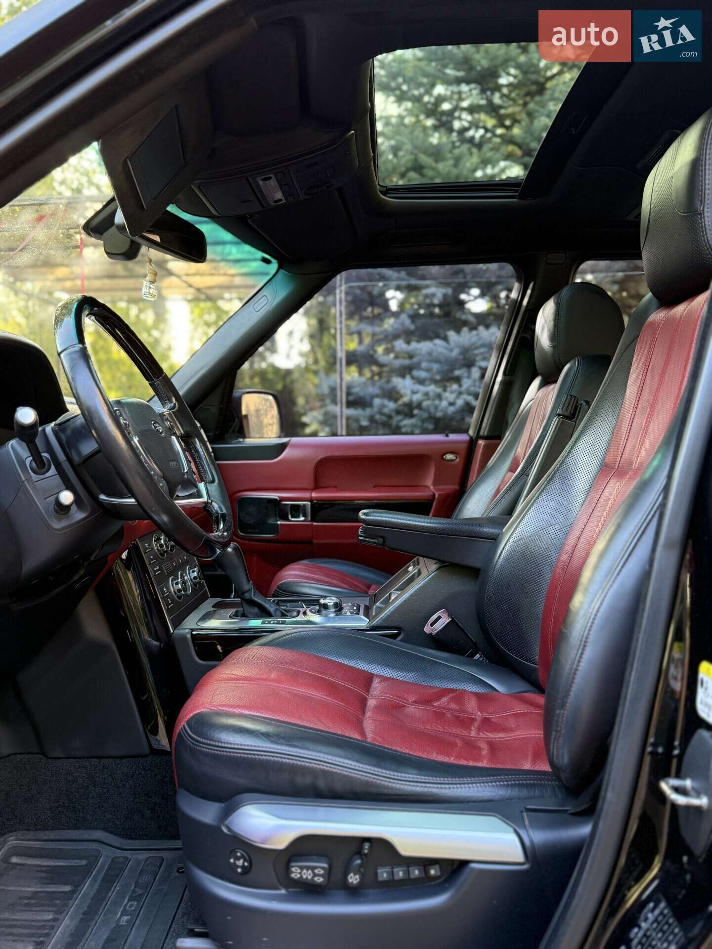 Land Rover Range Rover 2010 VIN SALLMAME4AA332037 фото оголошення 44 з 60