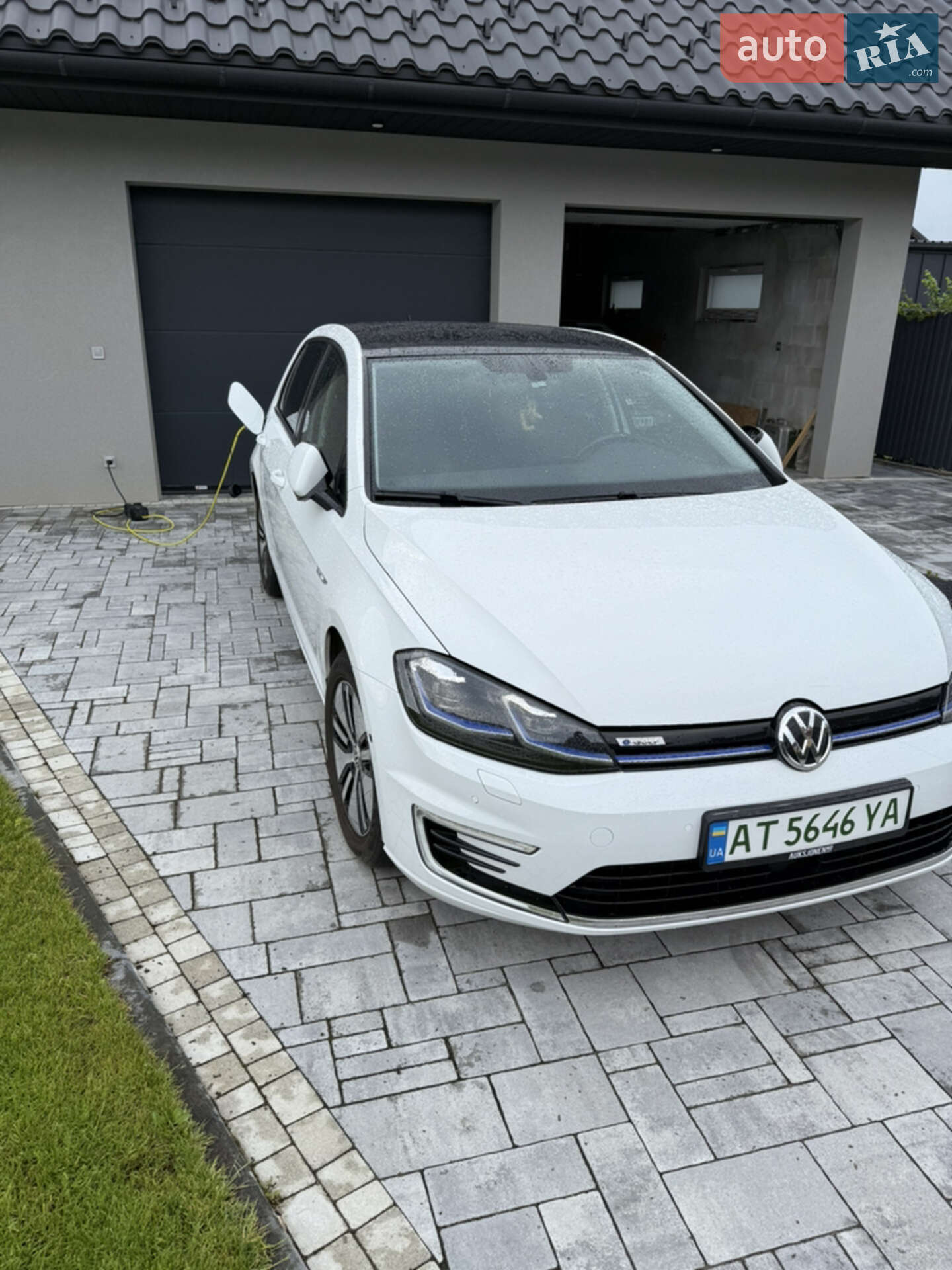 Volkswagen e-Golf 2019 VIN WVWZZZAUZK8907853 фото оголошення 3 з 27
