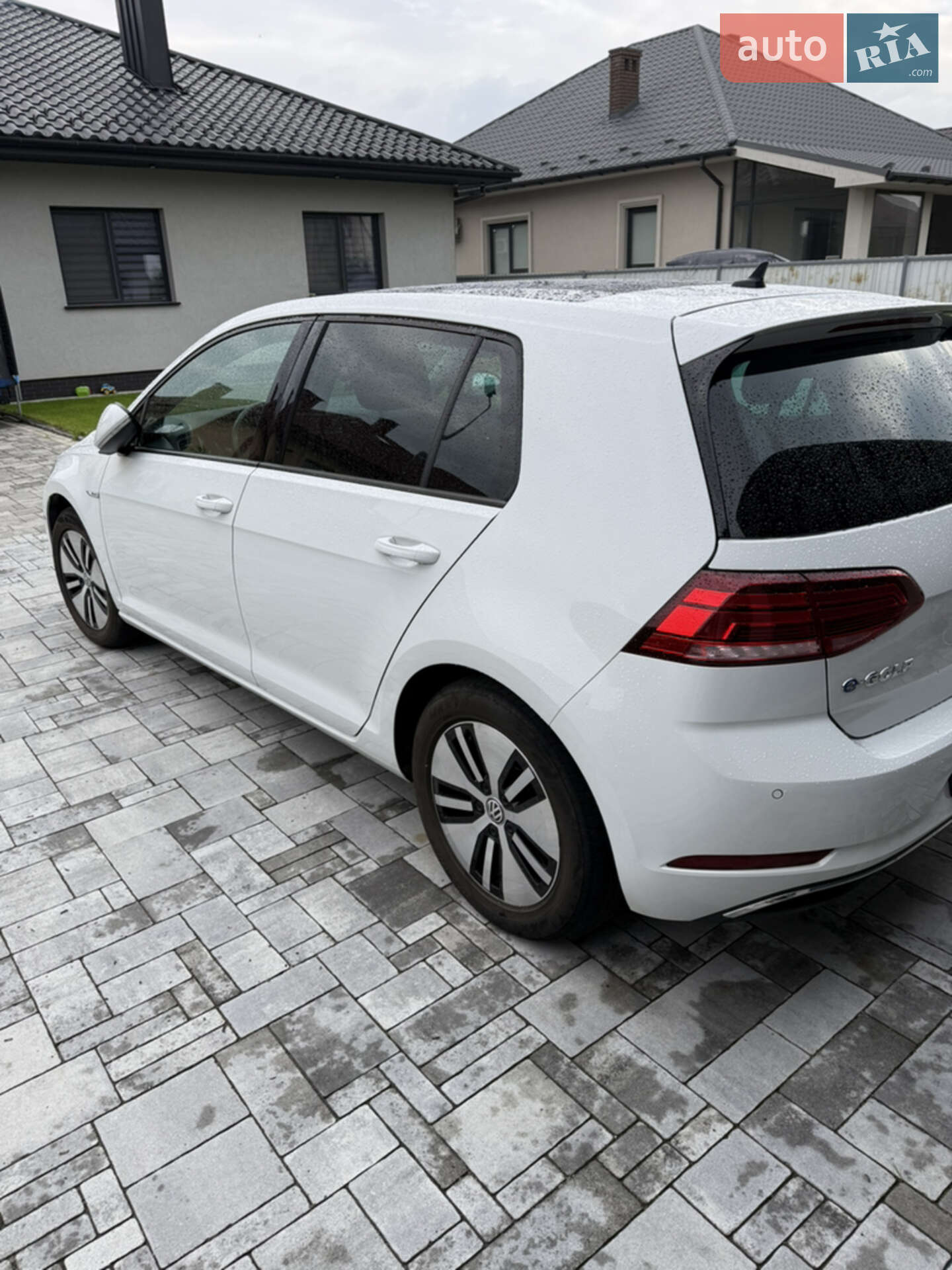 Volkswagen e-Golf 2019 VIN WVWZZZAUZK8907853 фото оголошення 6 з 27