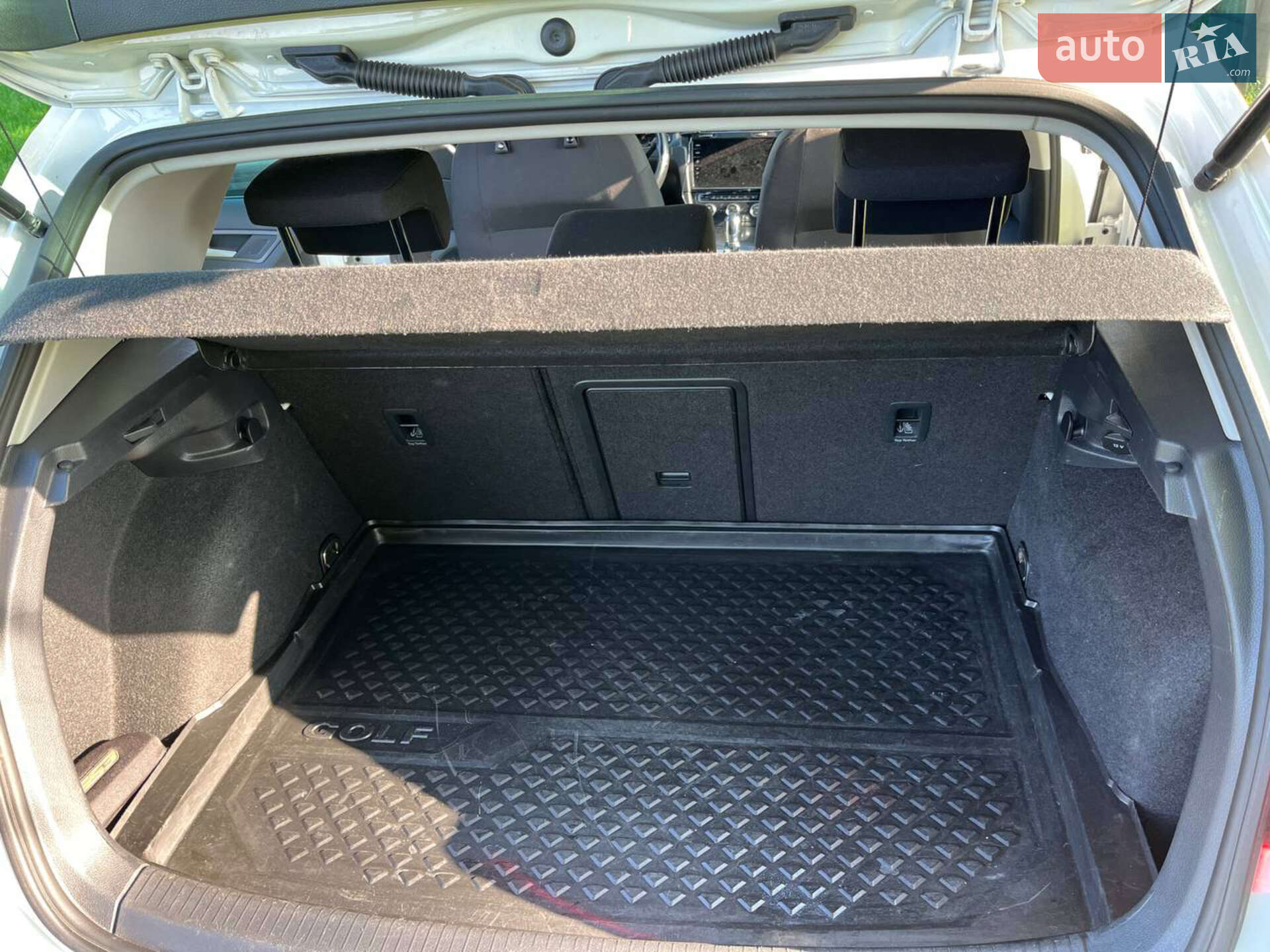 Volkswagen e-Golf 2019 VIN WVWZZZAUZK8907853 фото оголошення 21 з 27
