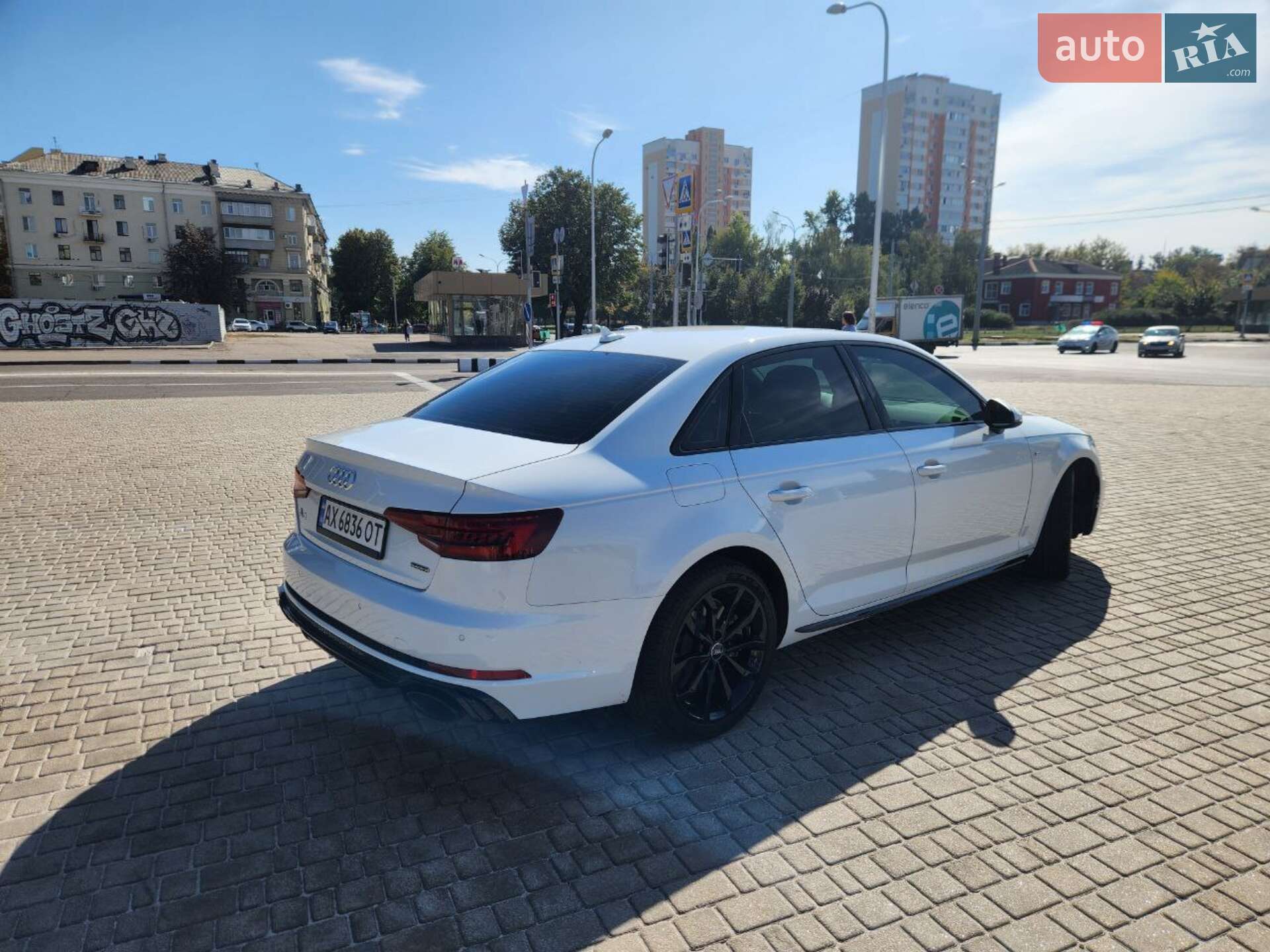 Audi A4 2018 VIN WAUENAF47KA036463 фото оголошення 6 з 43