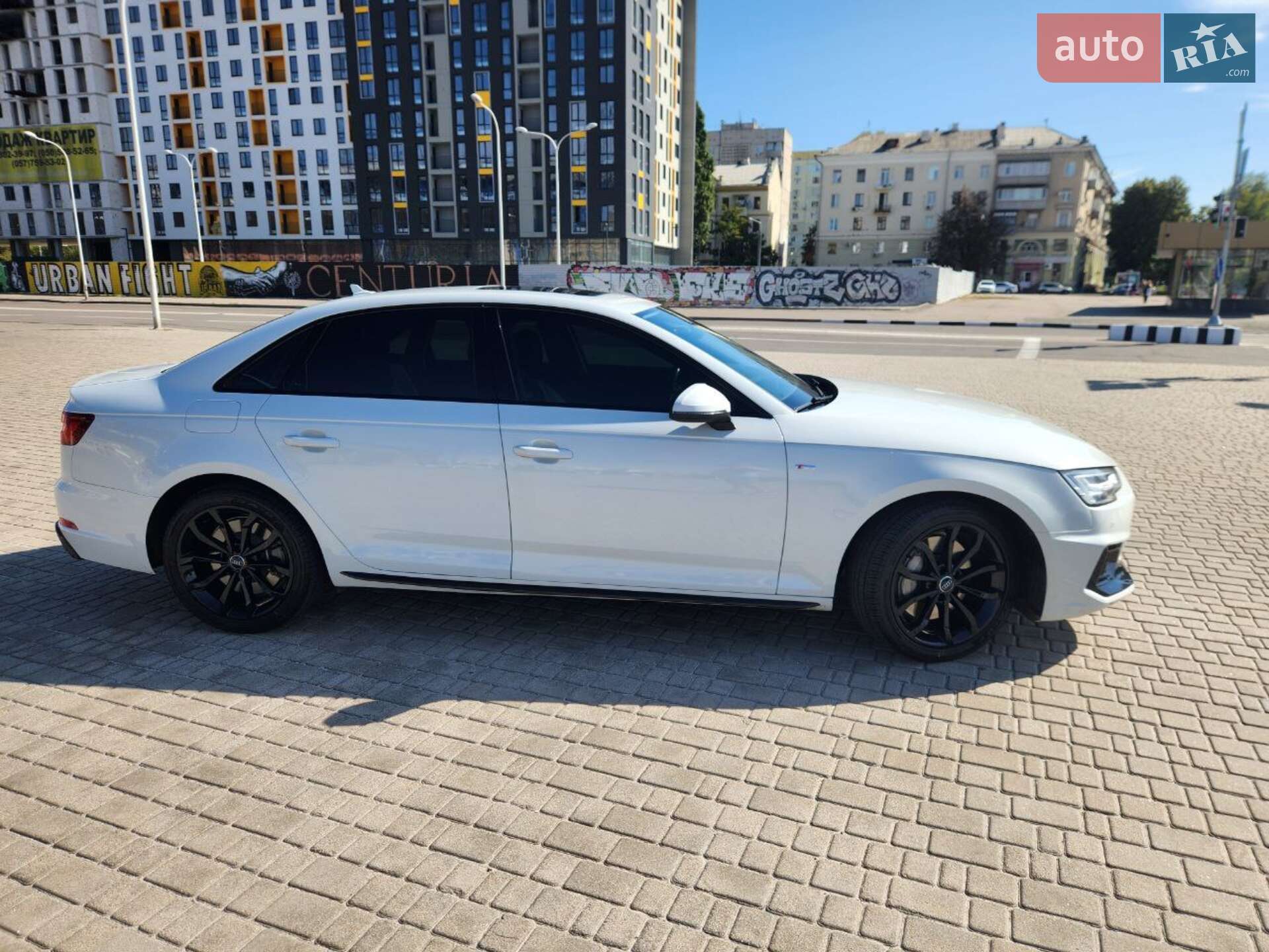Audi A4 2018 VIN WAUENAF47KA036463 фото оголошення 7 з 43