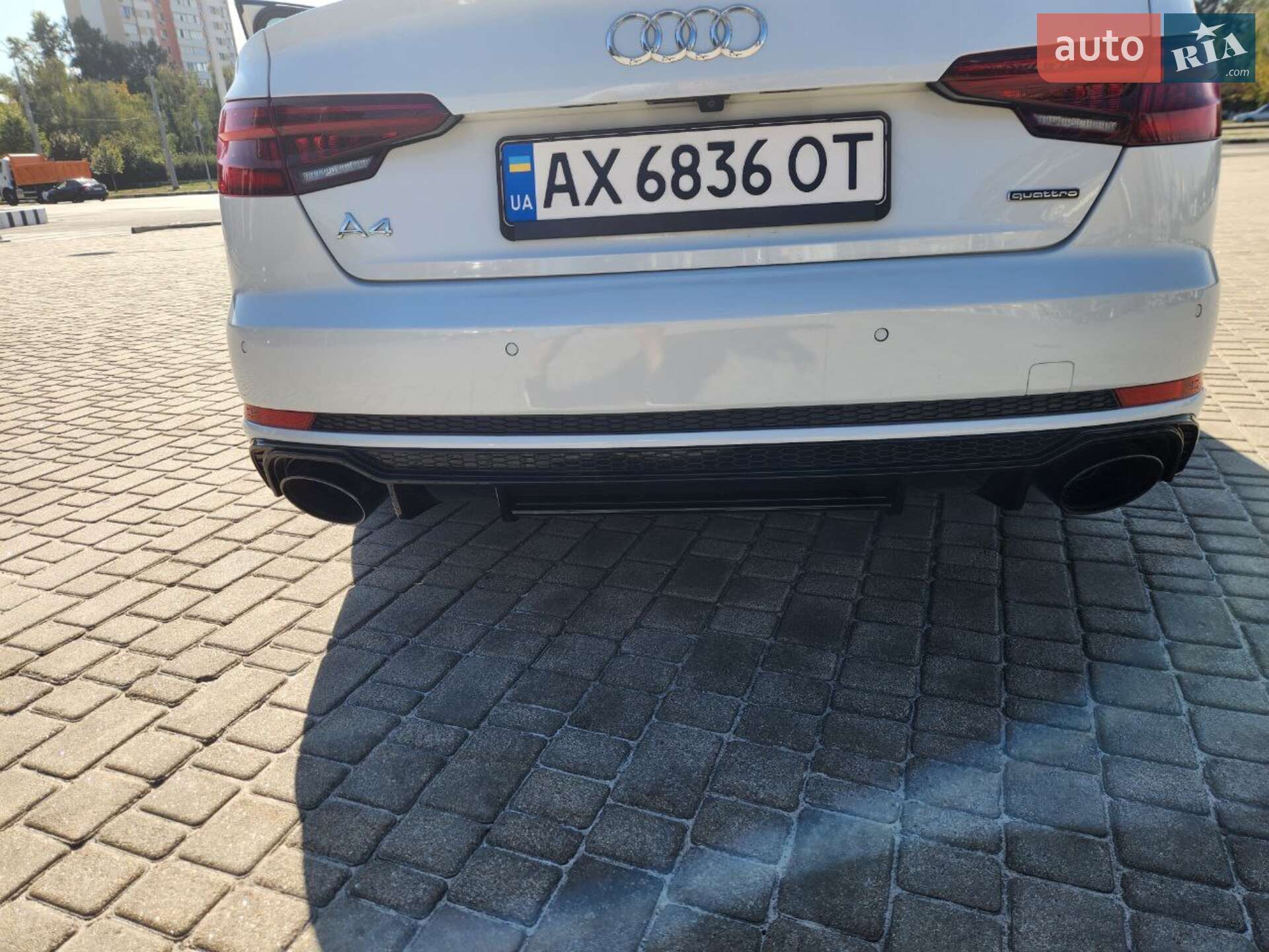 Audi A4 2018 VIN WAUENAF47KA036463 фото оголошення 32 з 43