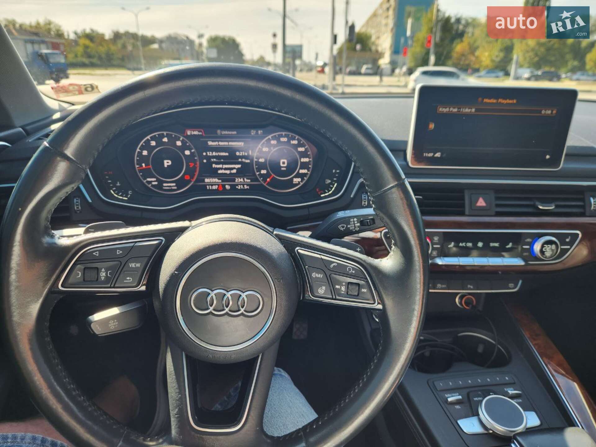 Audi A4 2018 VIN WAUENAF47KA036463 фото оголошення 38 з 43