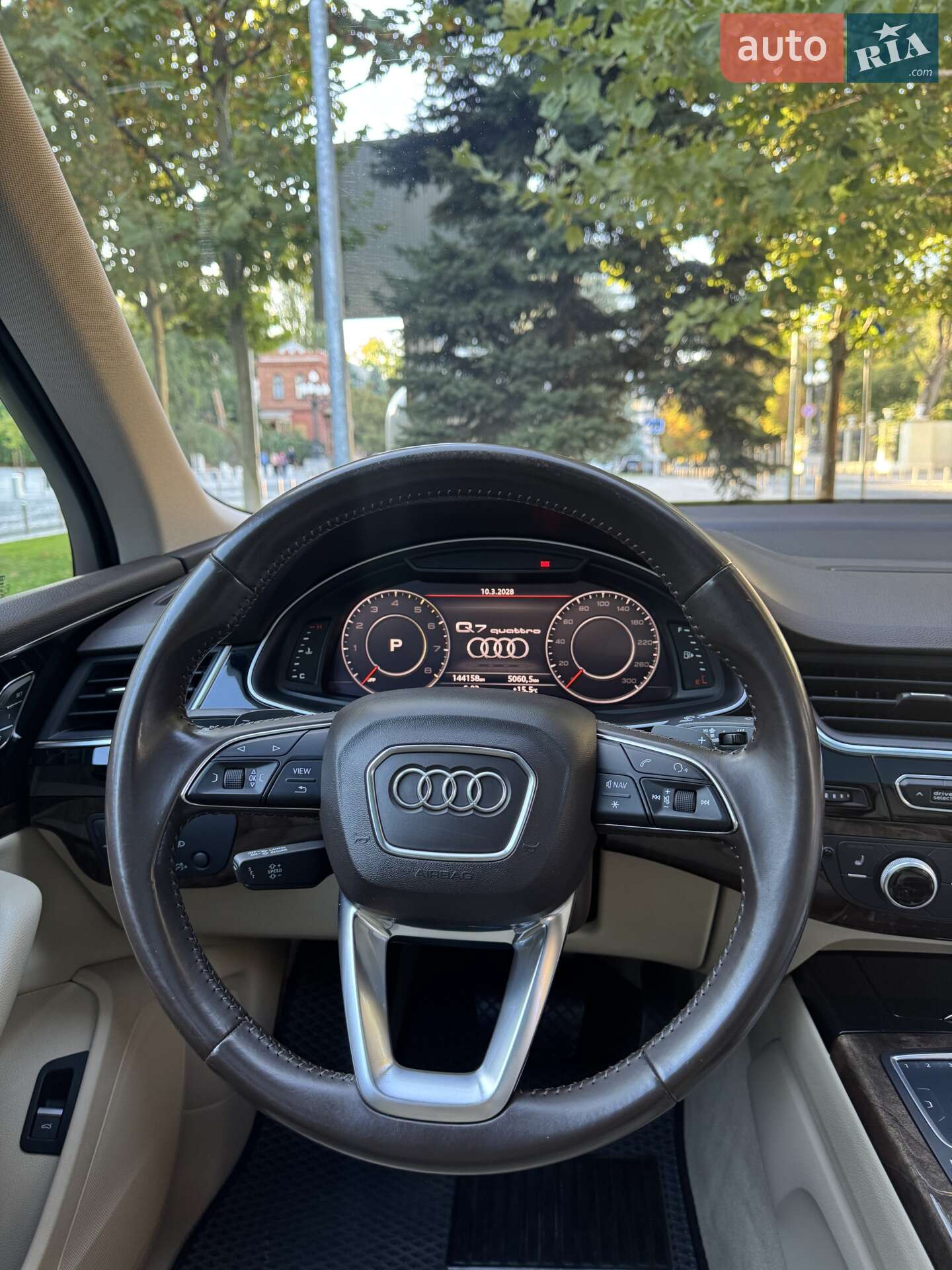 Audi Q7 2016 VIN WA1LAAF72HD022892 фото оголошення 22 з 47