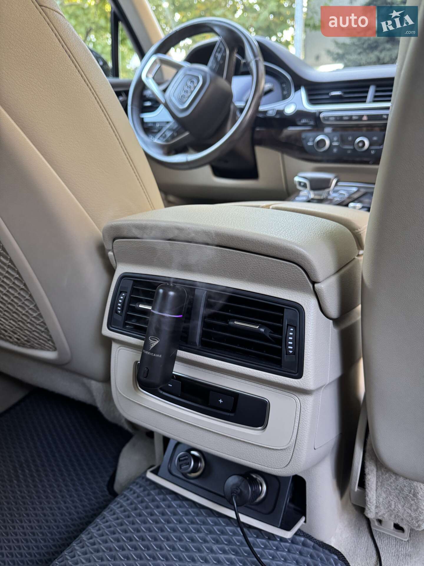 Audi Q7 2016 VIN WA1LAAF72HD022892 фото оголошення 37 з 47