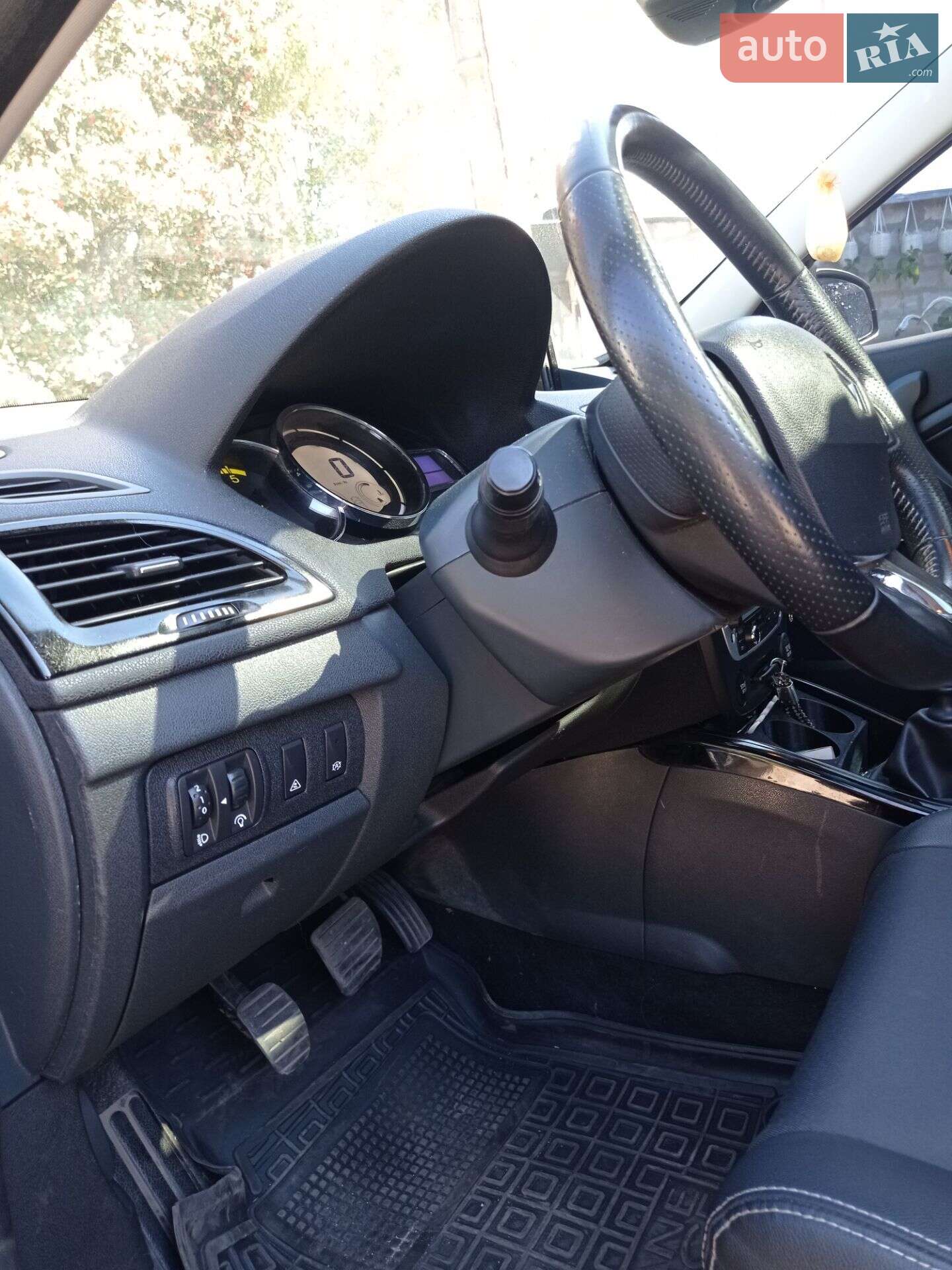 Renault Megane 2013 VIN VF1KZX40648844943 фото оголошення 25 з 36