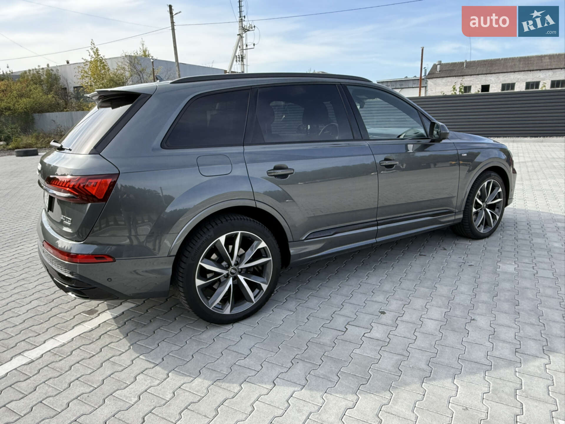Audi Q7 2021 VIN WAUZZZ4M6ND009409 фото оголошення 12 з 61
