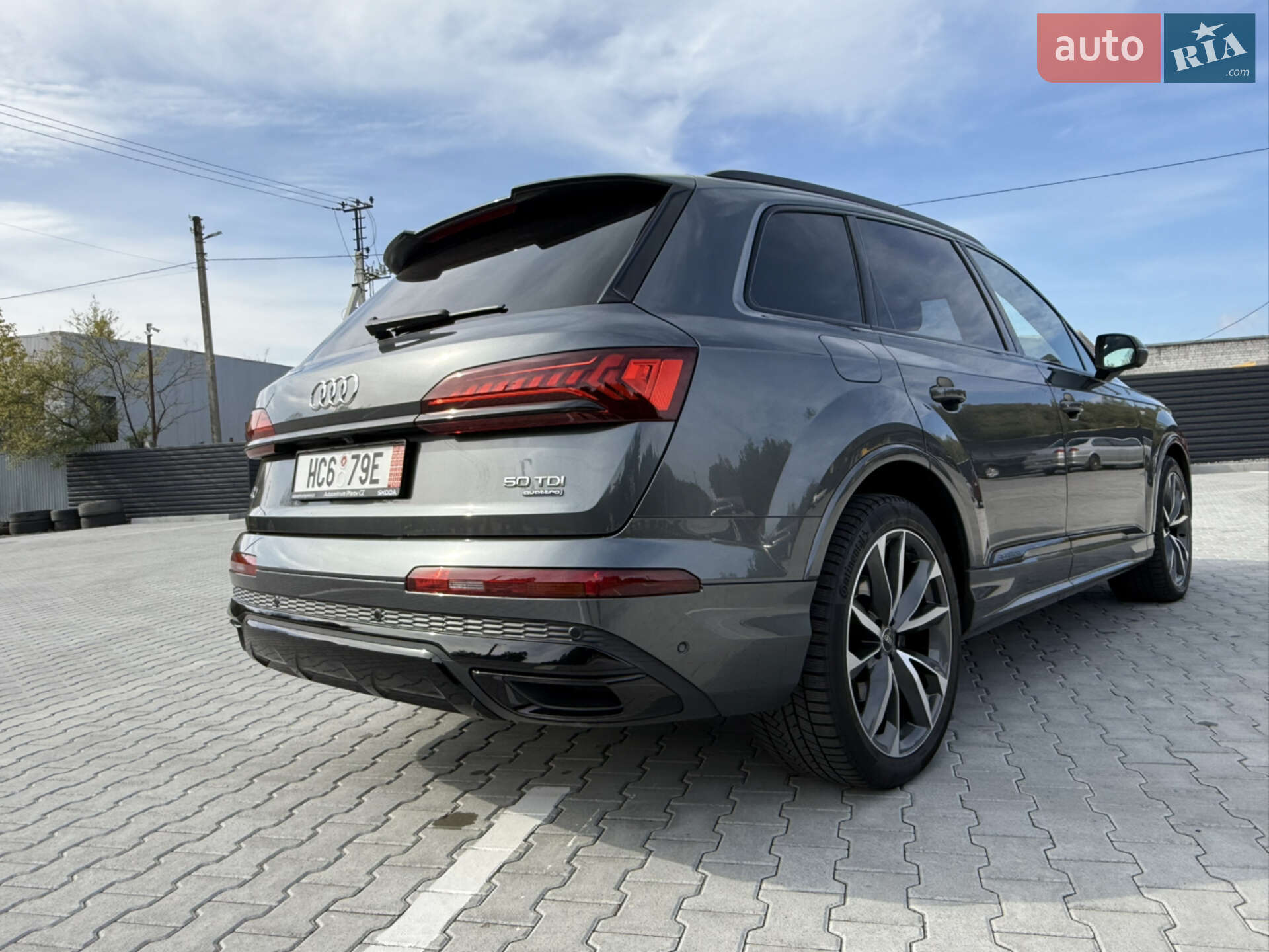 Audi Q7 2021 VIN WAUZZZ4M6ND009409 фото оголошення 14 з 61