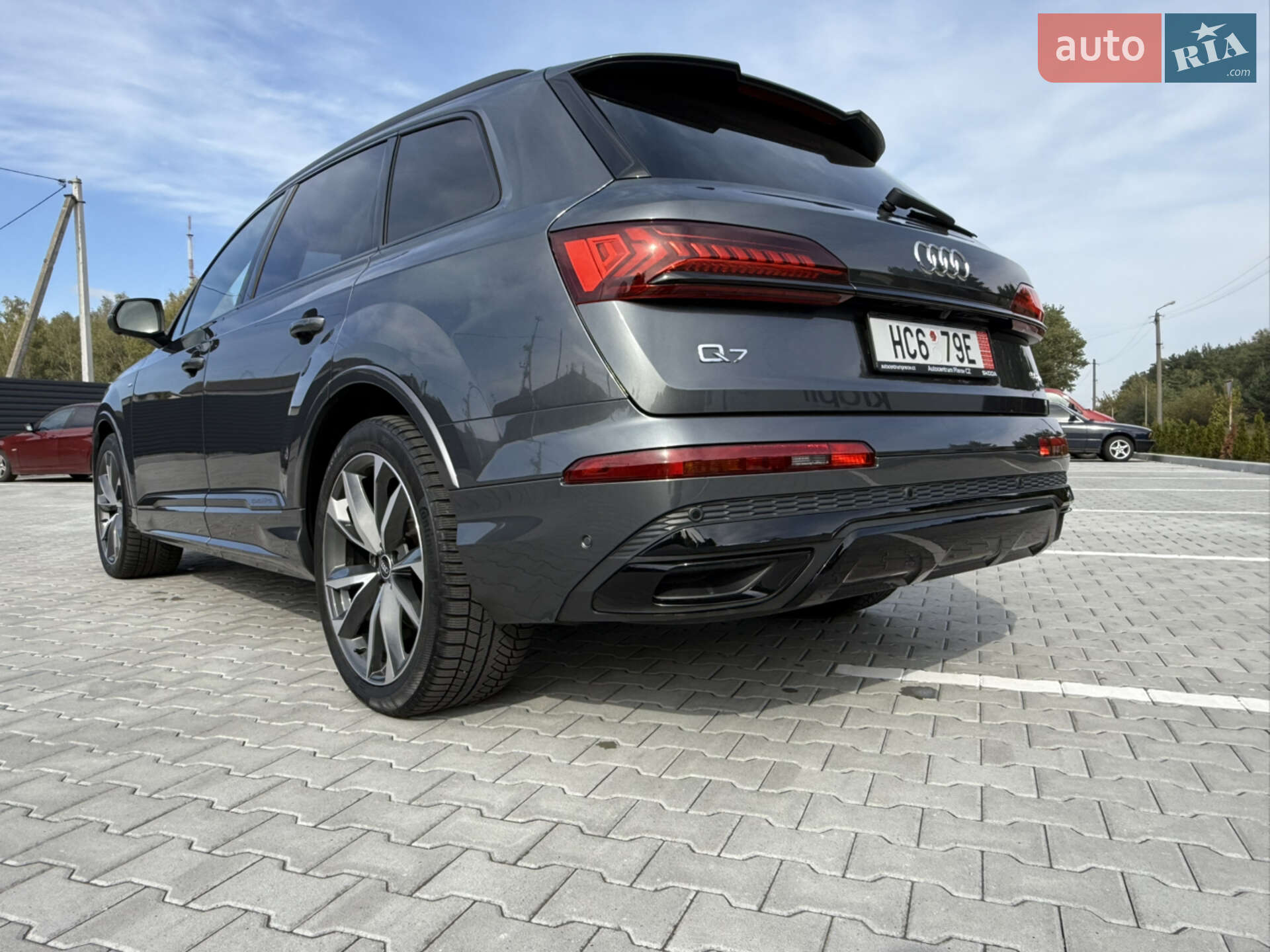 Audi Q7 2021 VIN WAUZZZ4M6ND009409 фото оголошення 18 з 61