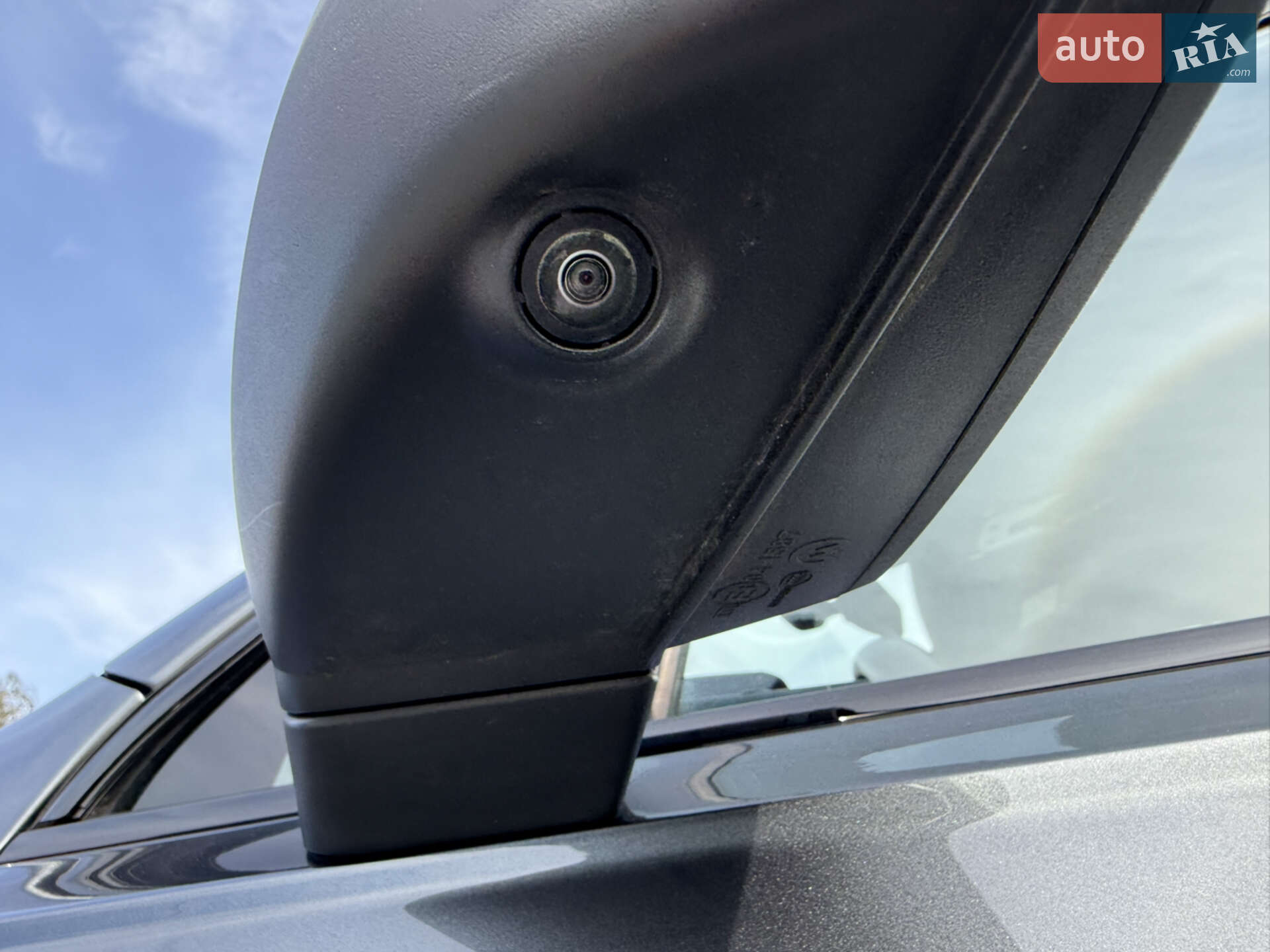 Audi Q7 2021 VIN WAUZZZ4M6ND009409 фото оголошення 30 з 61