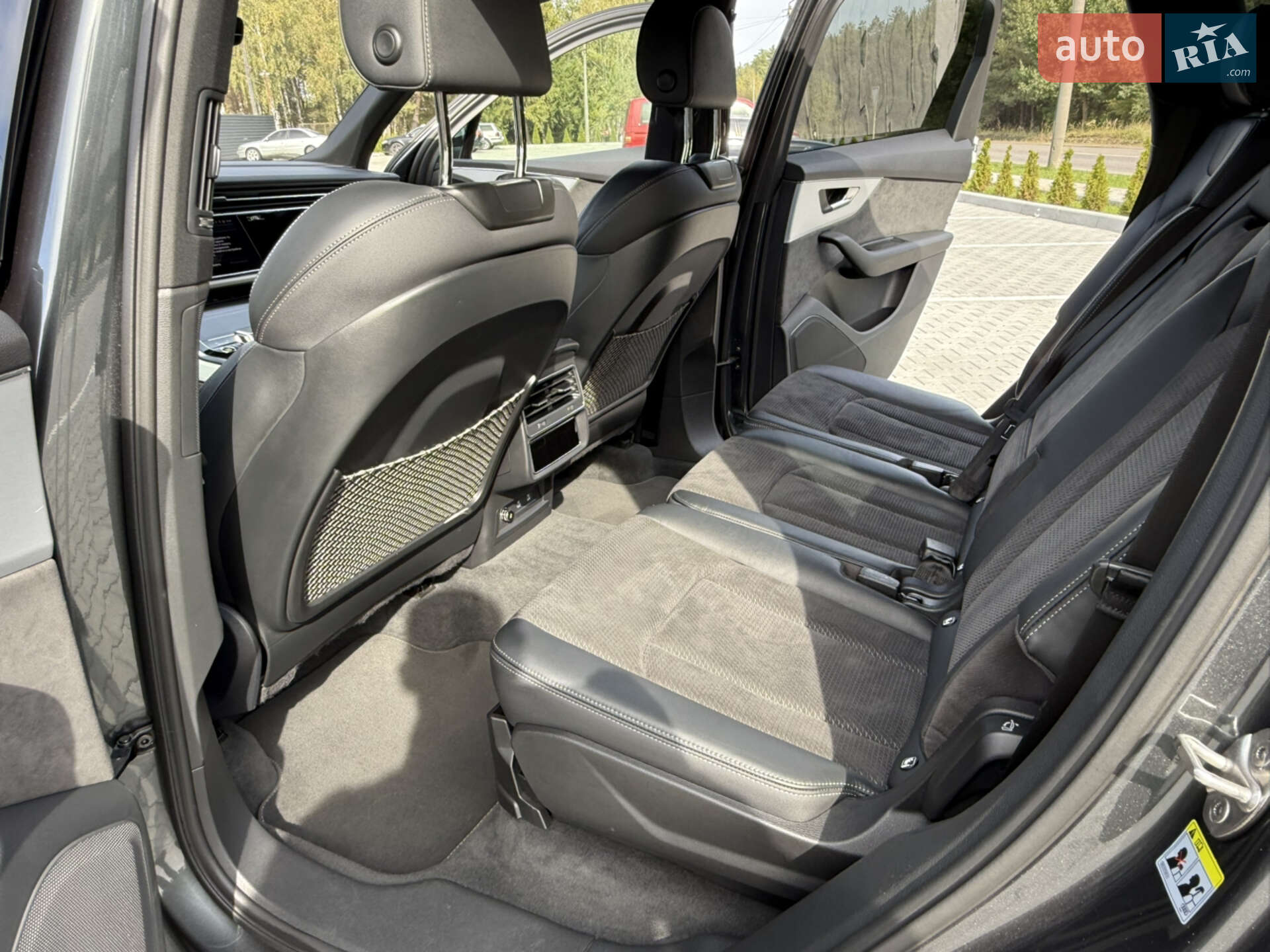 Audi Q7 2021 VIN WAUZZZ4M6ND009409 фото оголошення 39 з 61