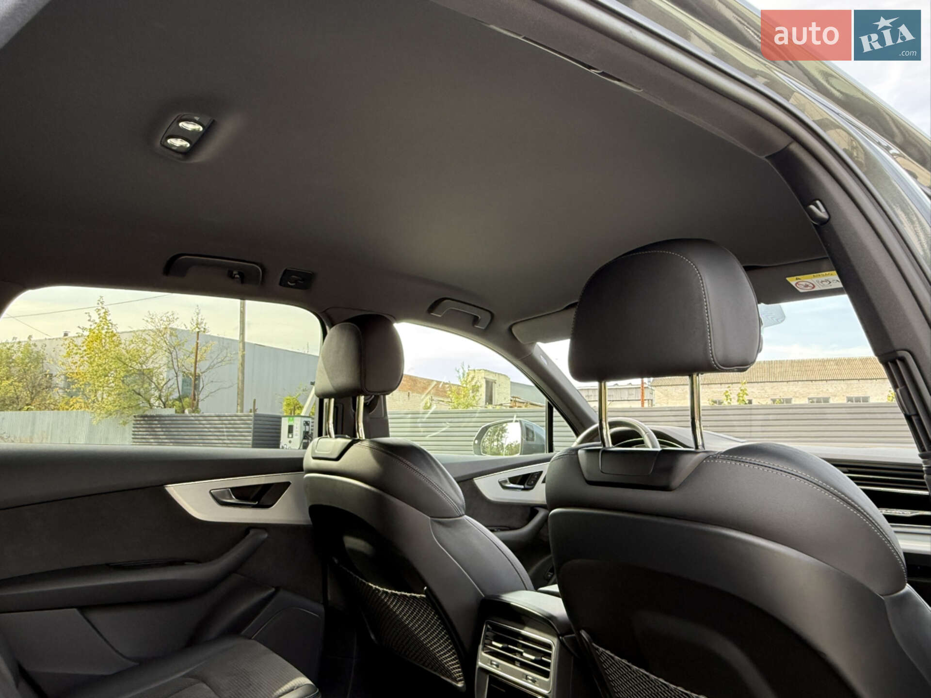 Audi Q7 2021 VIN WAUZZZ4M6ND009409 фото оголошення 47 з 61